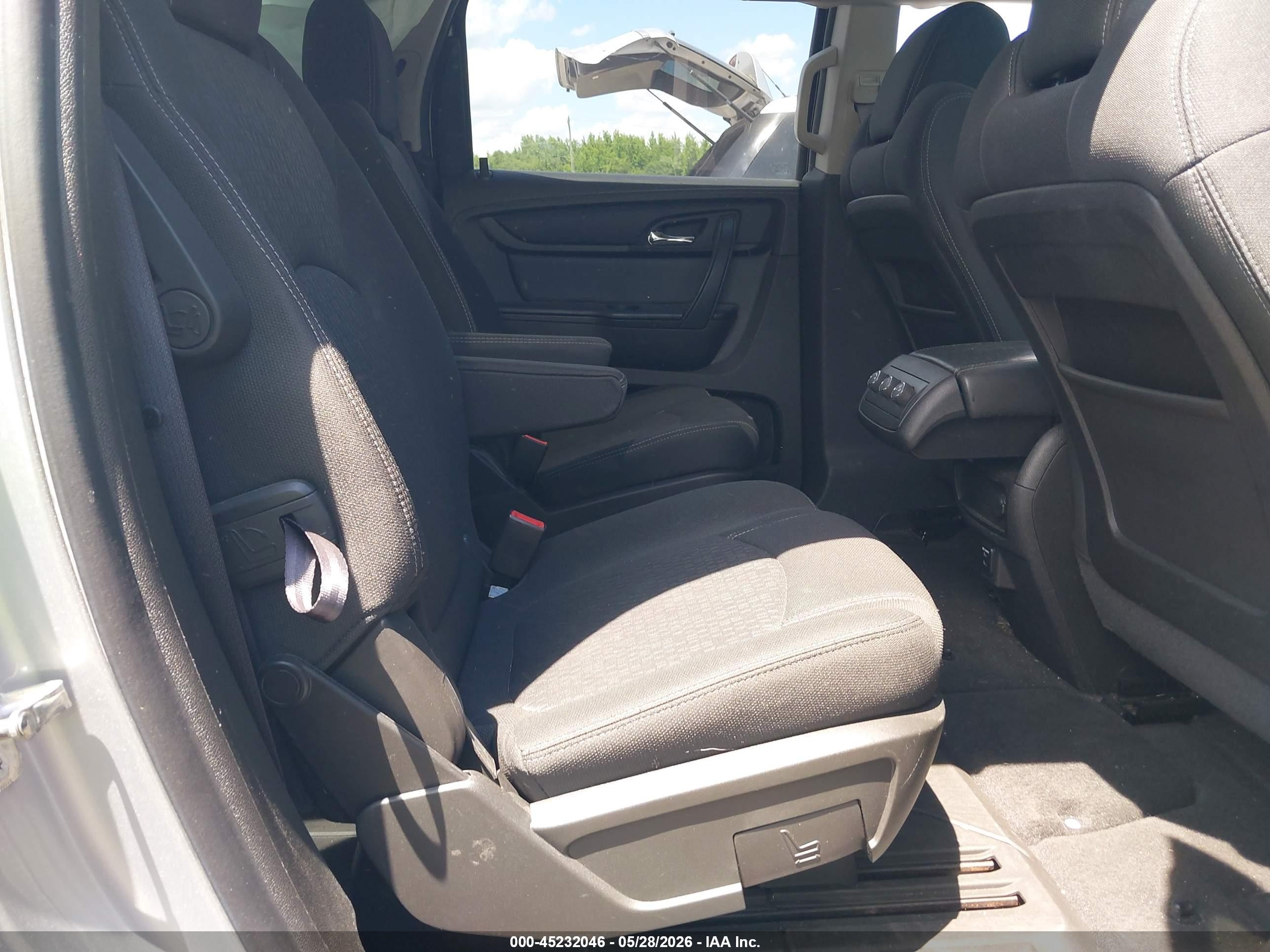 2014 Gmc Acadia Sle-2 Silver vin: 1GKKRPKD1EJ274319