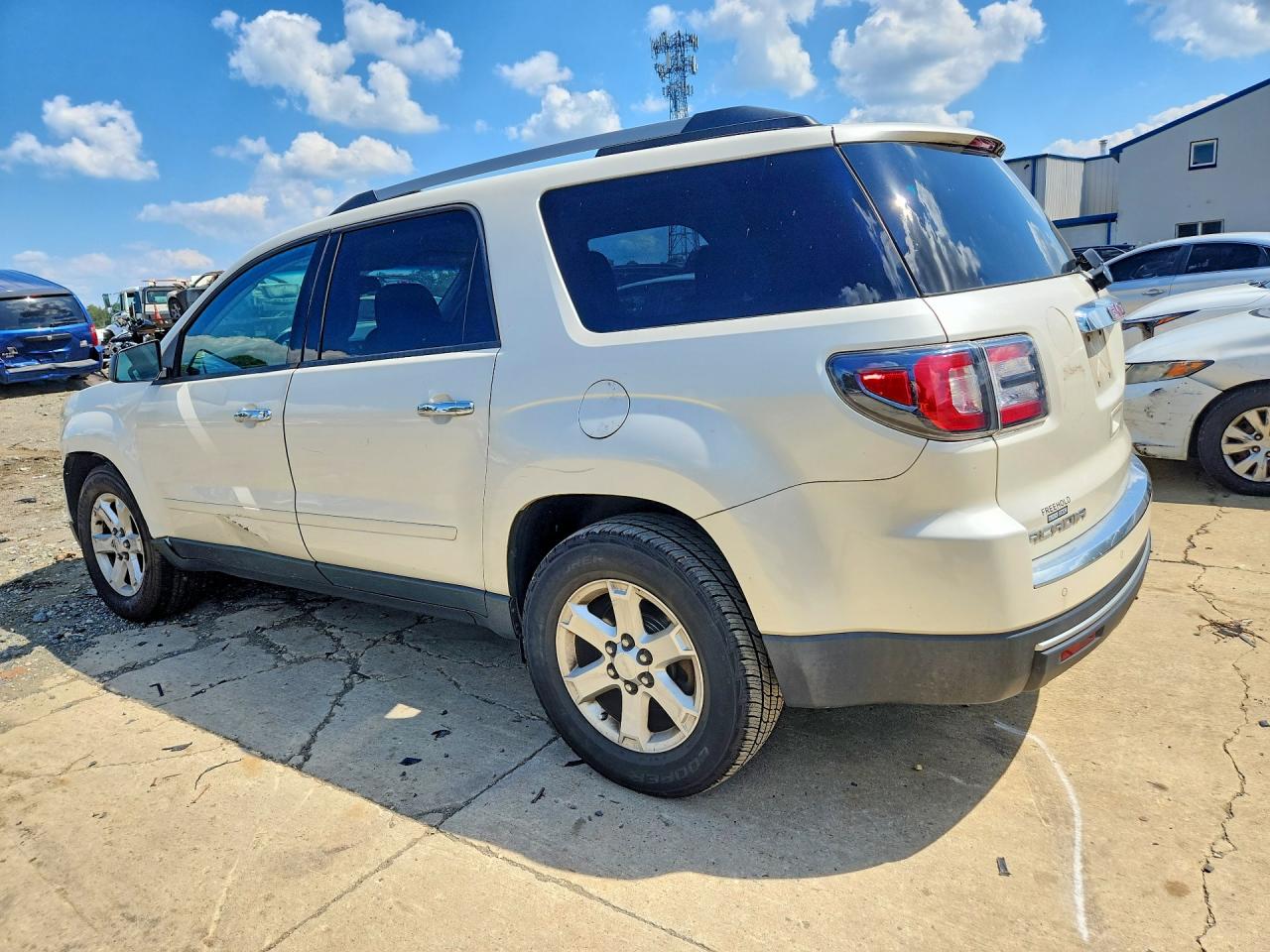 2015 Gmc Acadia Sle White vin: 1GKKRPKD6FJ273765