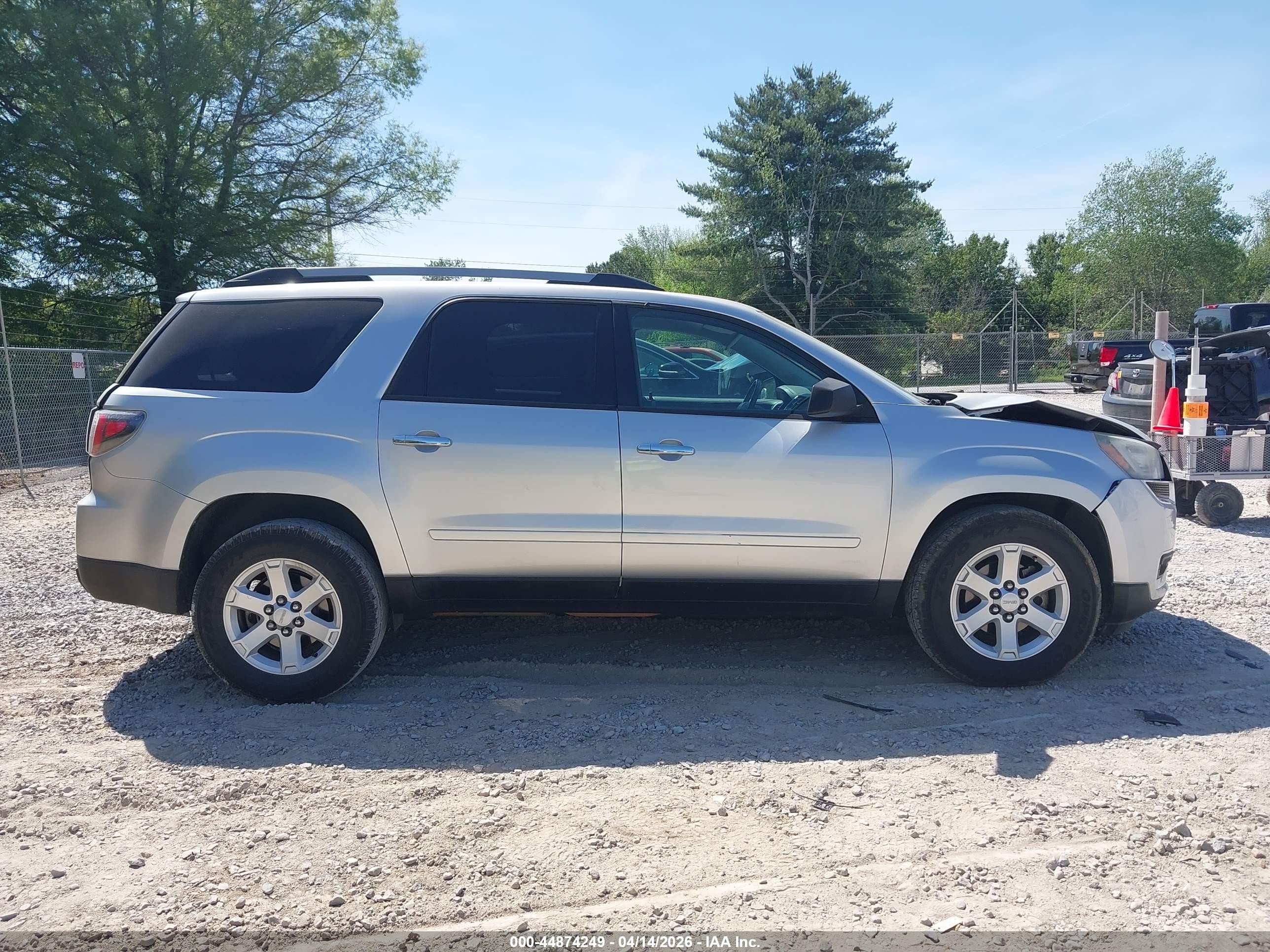 2015 Gmc Acadia Sle-2 Silver vin: 1GKKRPKDXFJ124260