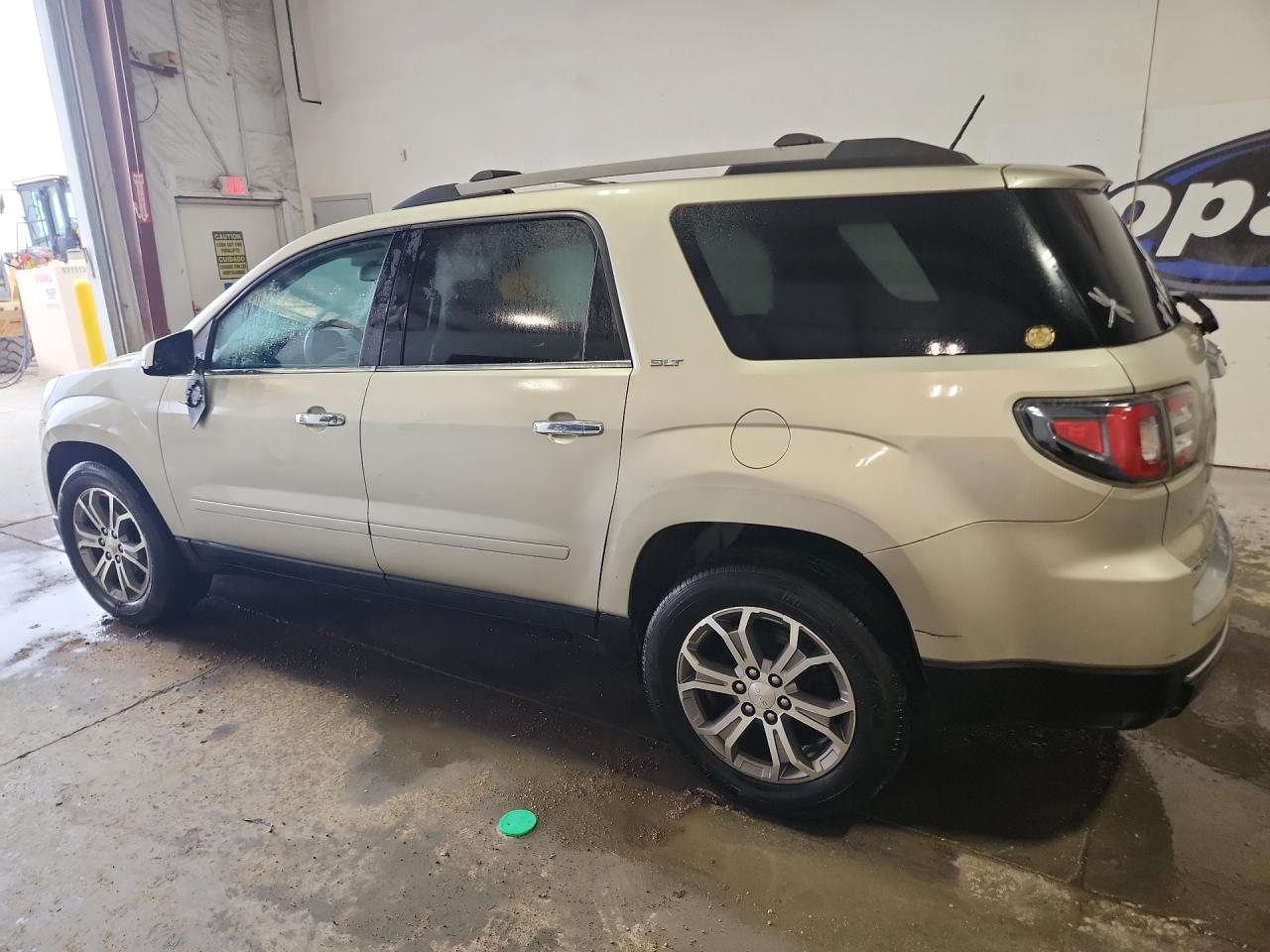 2014 Gmc Acadia Slt-1 Beige vin: 1GKKRRKD8EJ183138 Damage: Rear Bumper Cover Upper, Scraped, 3 To 4 Inches