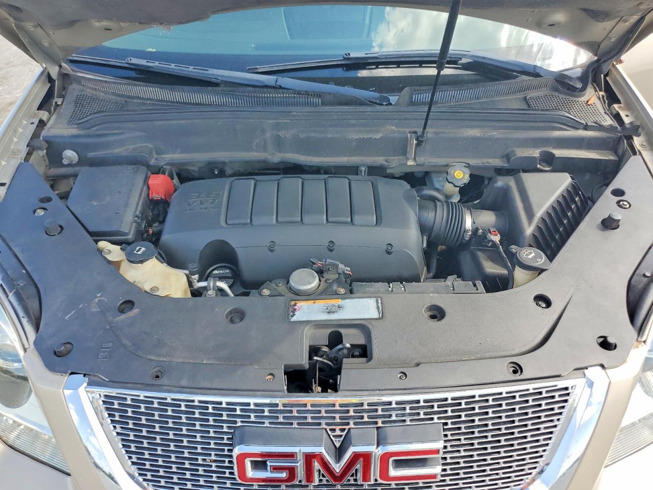 2012 Gmc Acadia Slt-2 Cream vin: 1GKKRSED5CJ165082