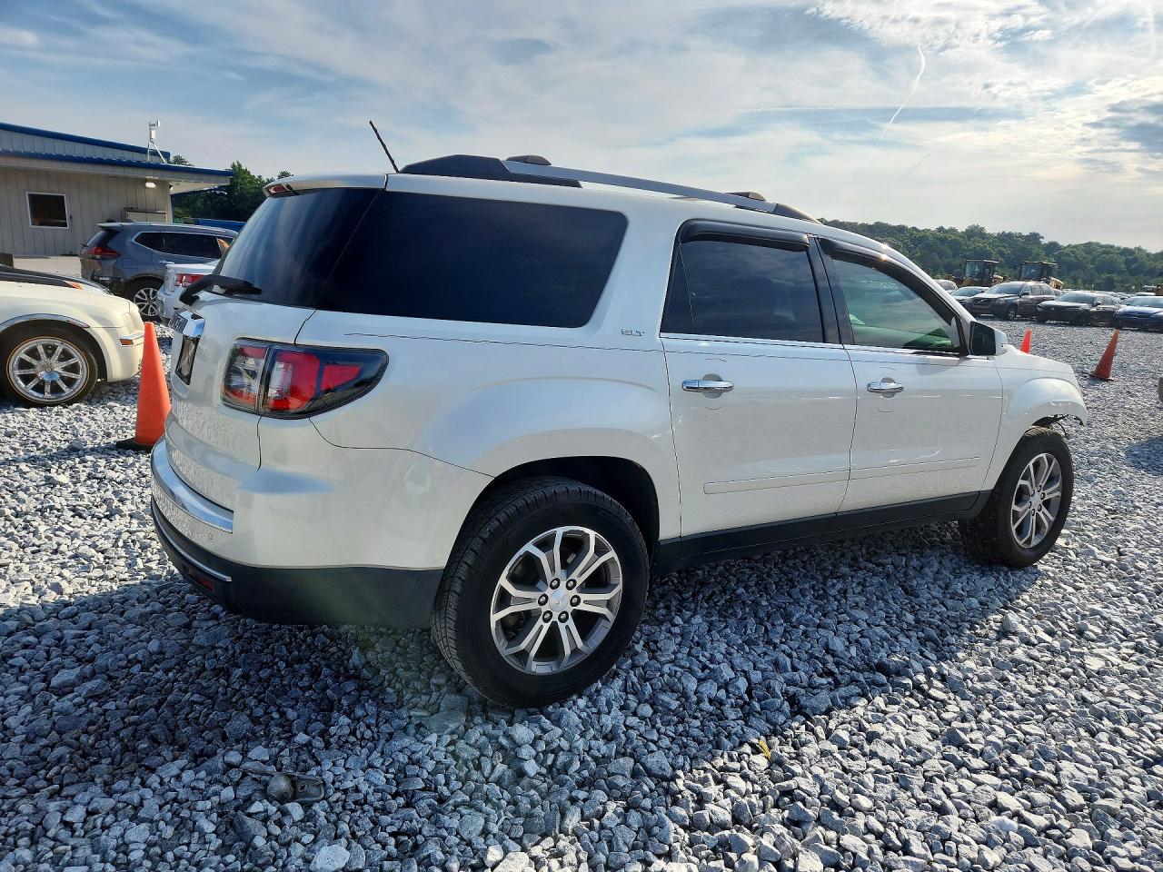 2015 Gmc Acadia Slt-2 White vin: 1GKKRSKD0FJ315477