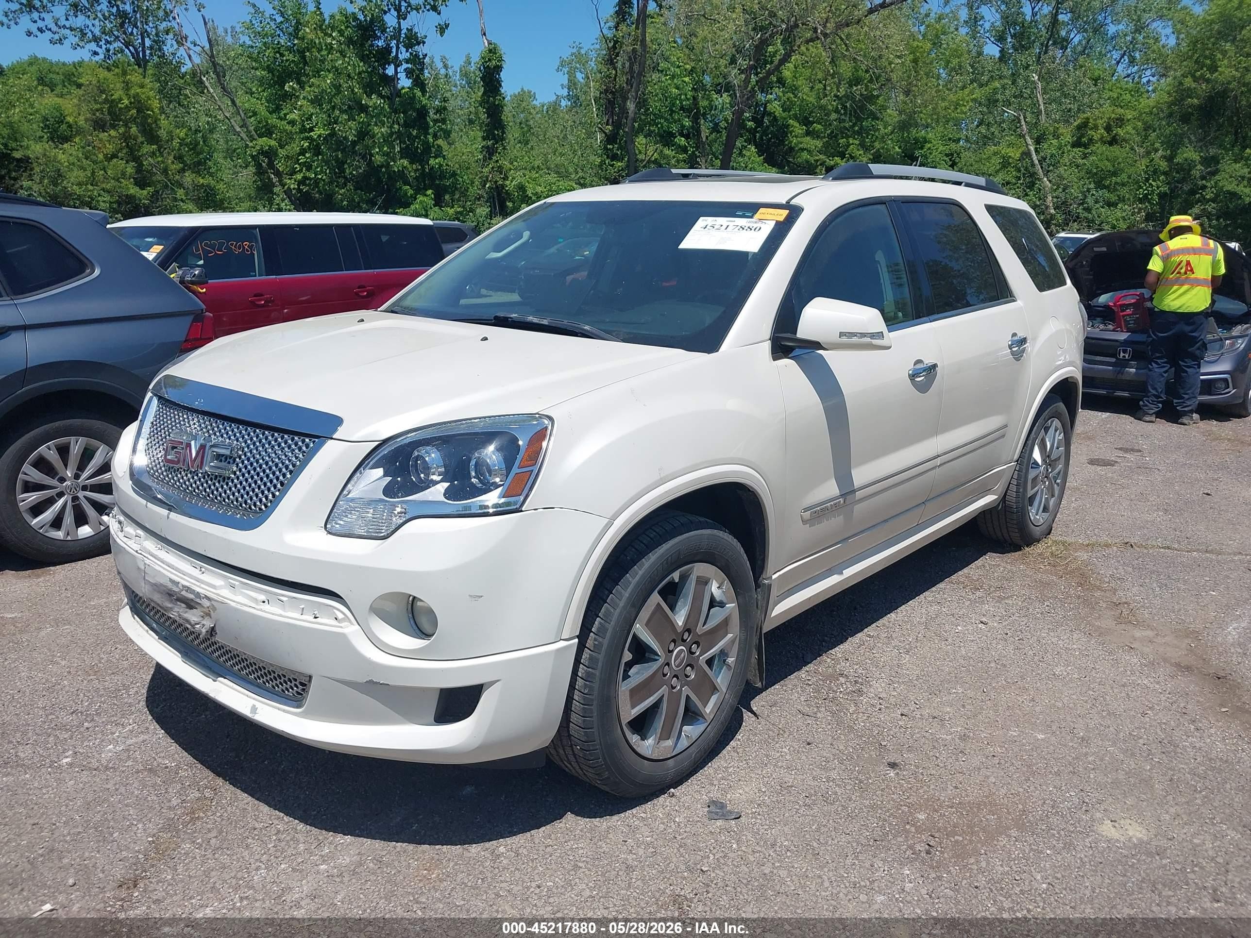 2011 Gmc Acadia Denali White vin: 1GKKRTED2BJ303908