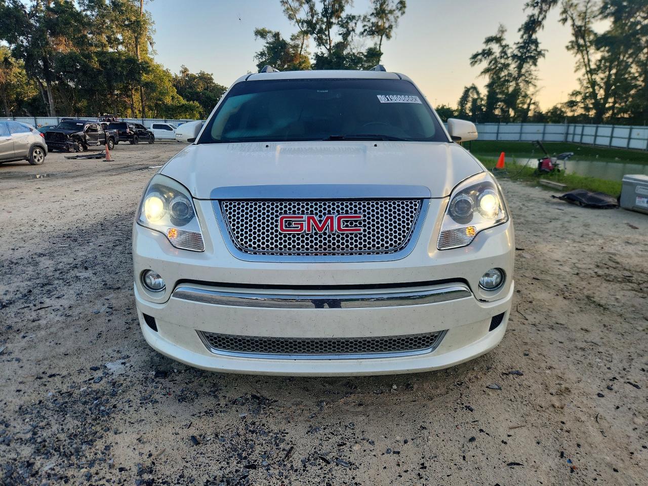 2012 Gmc Acadia Denali White vin: 1GKKRTED3CJ403310