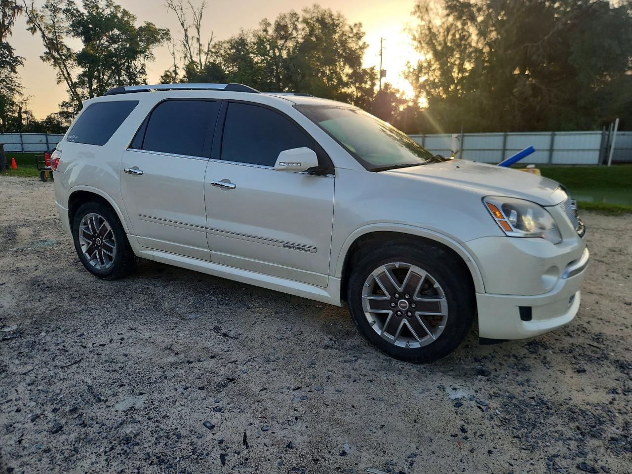 2012 Gmc Acadia Denali White vin: 1GKKRTED3CJ403310
