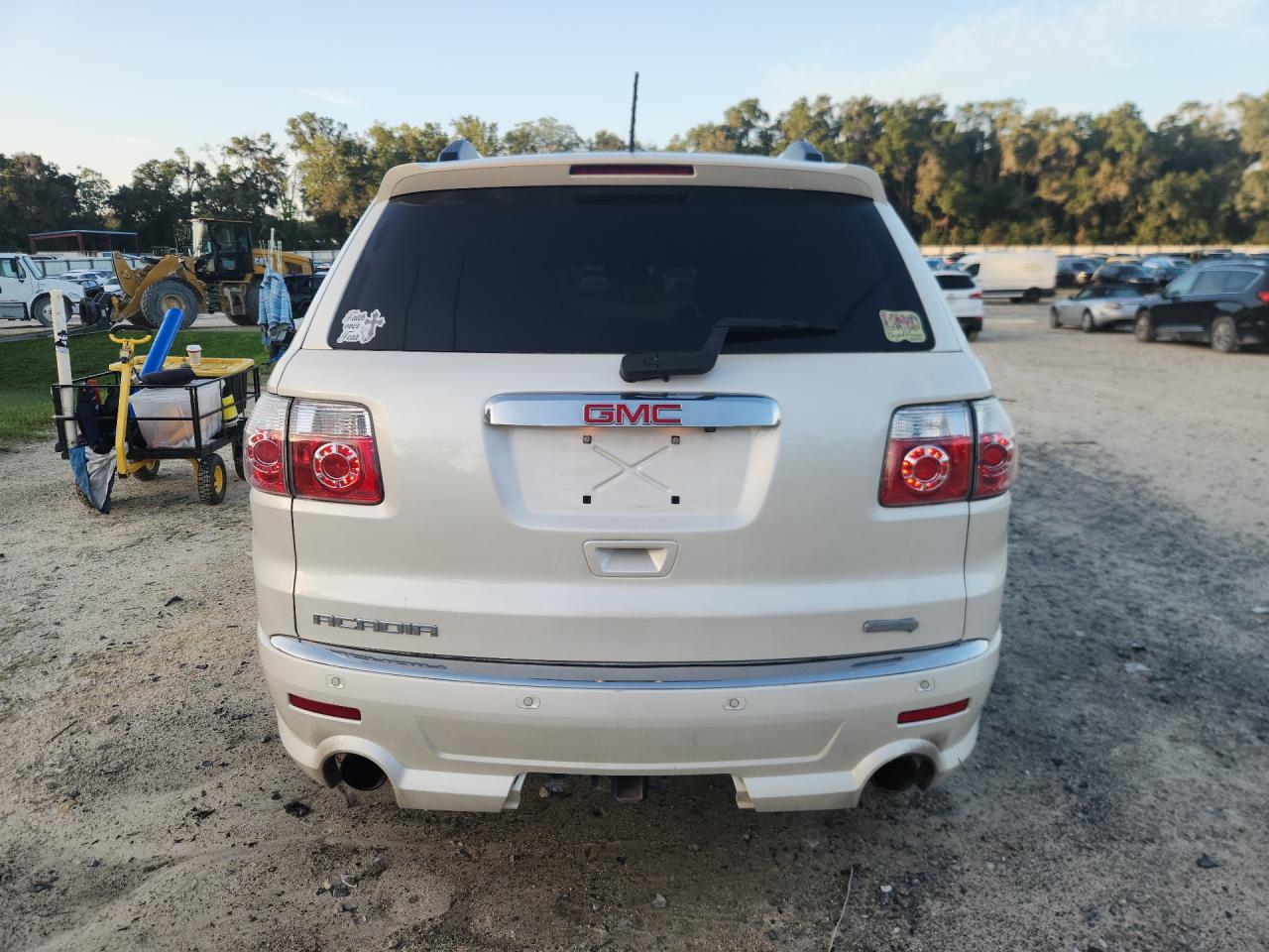 2012 Gmc Acadia Denali White vin: 1GKKRTED3CJ403310 Damage: Lift Gate, Dent(S) W/No Paint Dmg, < 1/8 Inch