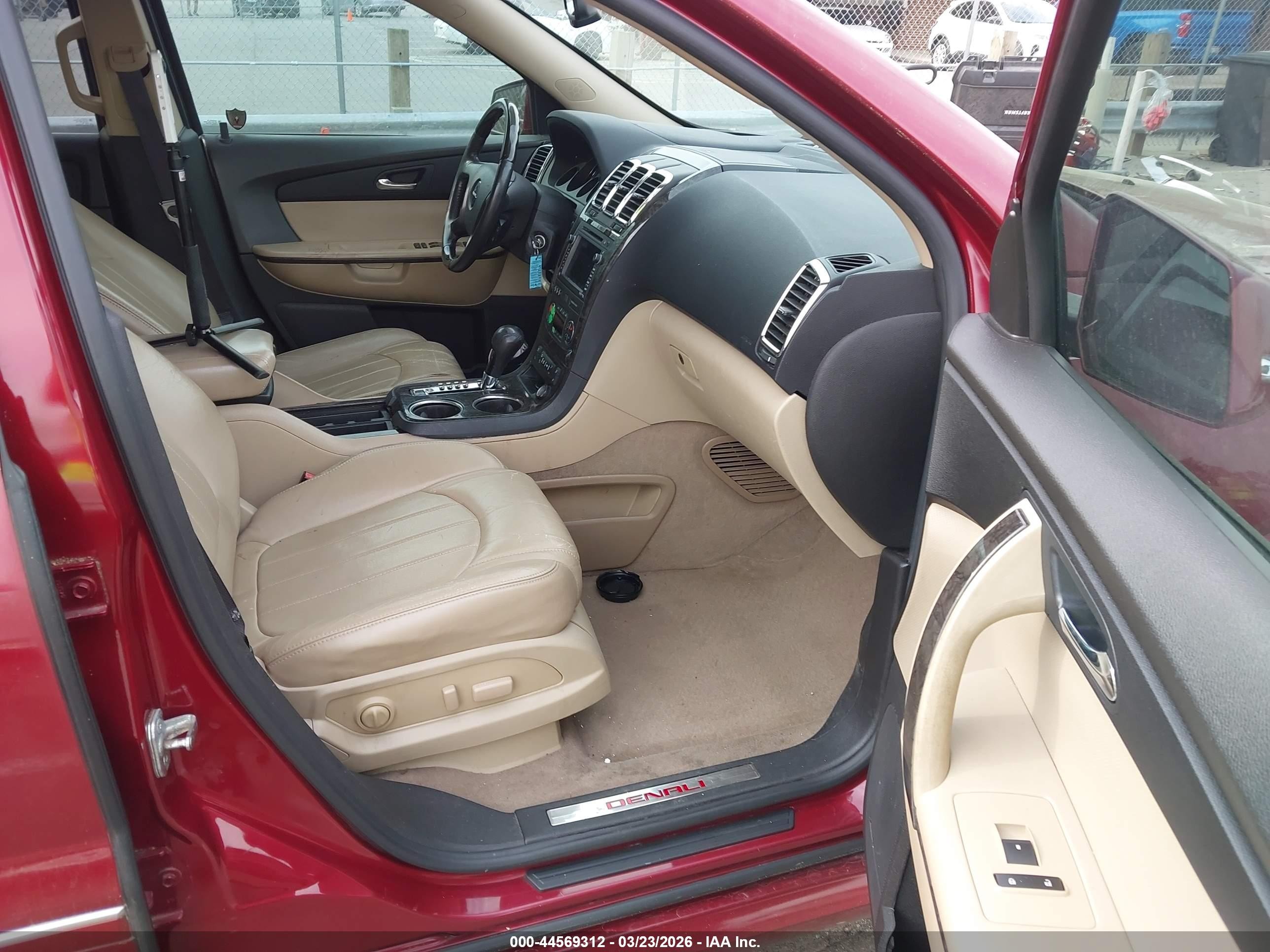 2011 Gmc Acadia Denali Red vin: 1GKKRTED4BJ225891