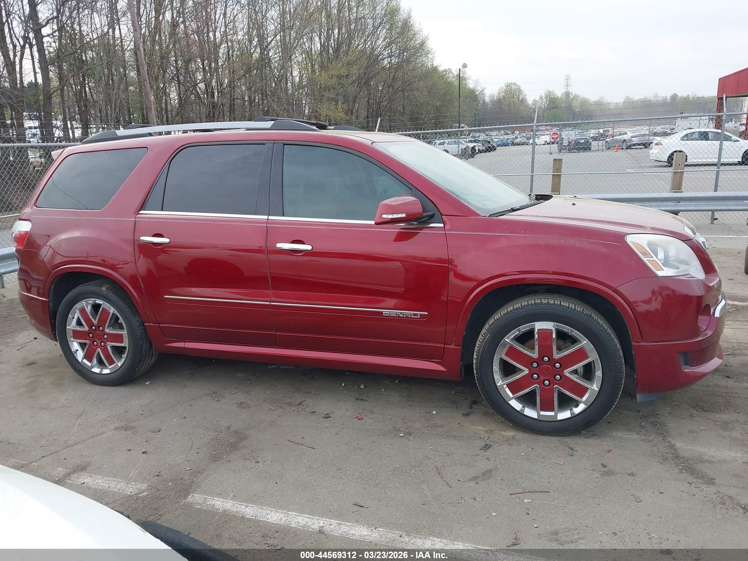 2011 Gmc Acadia Denali Red vin: 1GKKRTED4BJ225891
