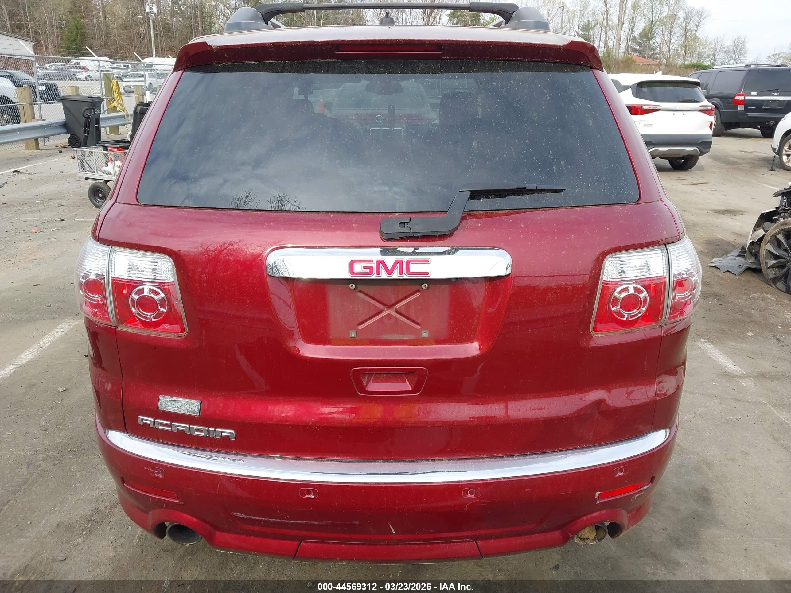 2011 Gmc Acadia Denali Red vin: 1GKKRTED4BJ225891