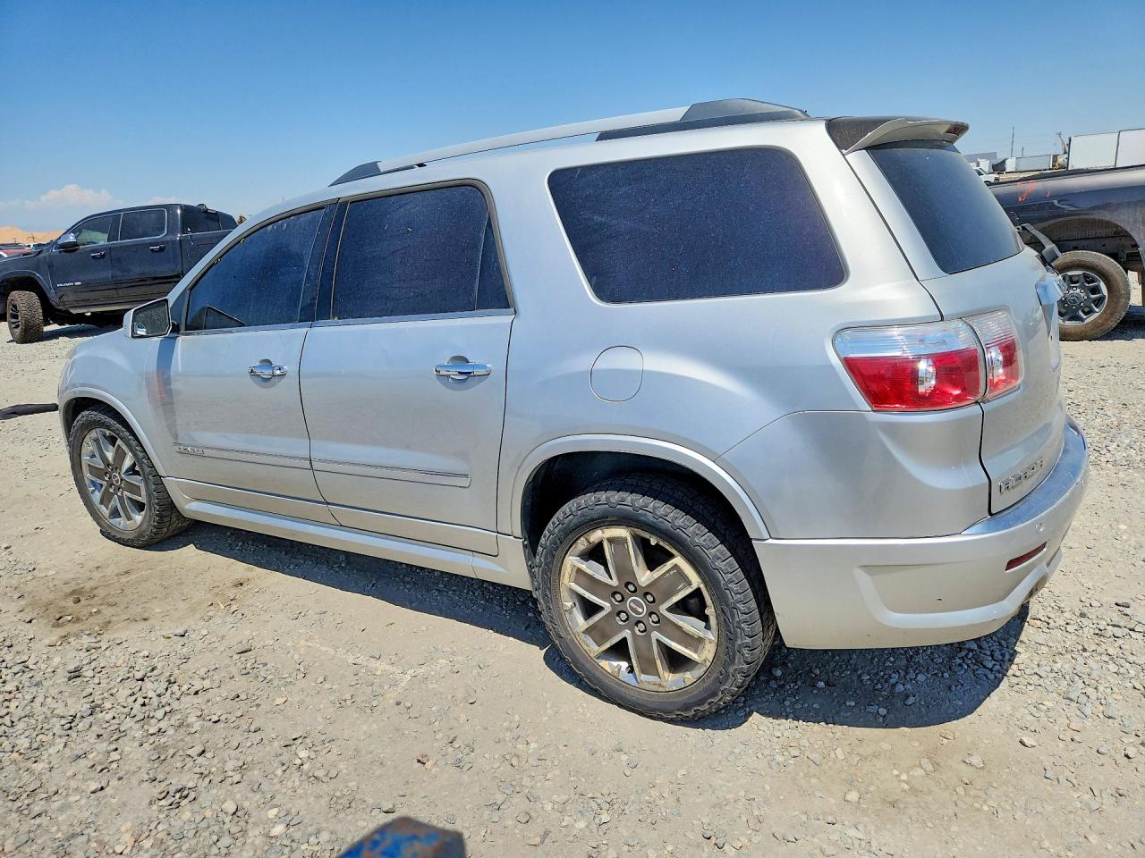 2011 Gmc Acadia Denali Silver vin: 1GKKRTED6BJ319447