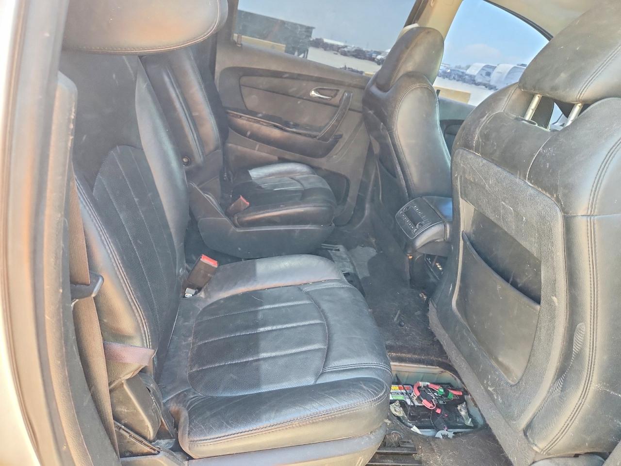 2011 Gmc Acadia Denali Silver vin: 1GKKRTED6BJ319447