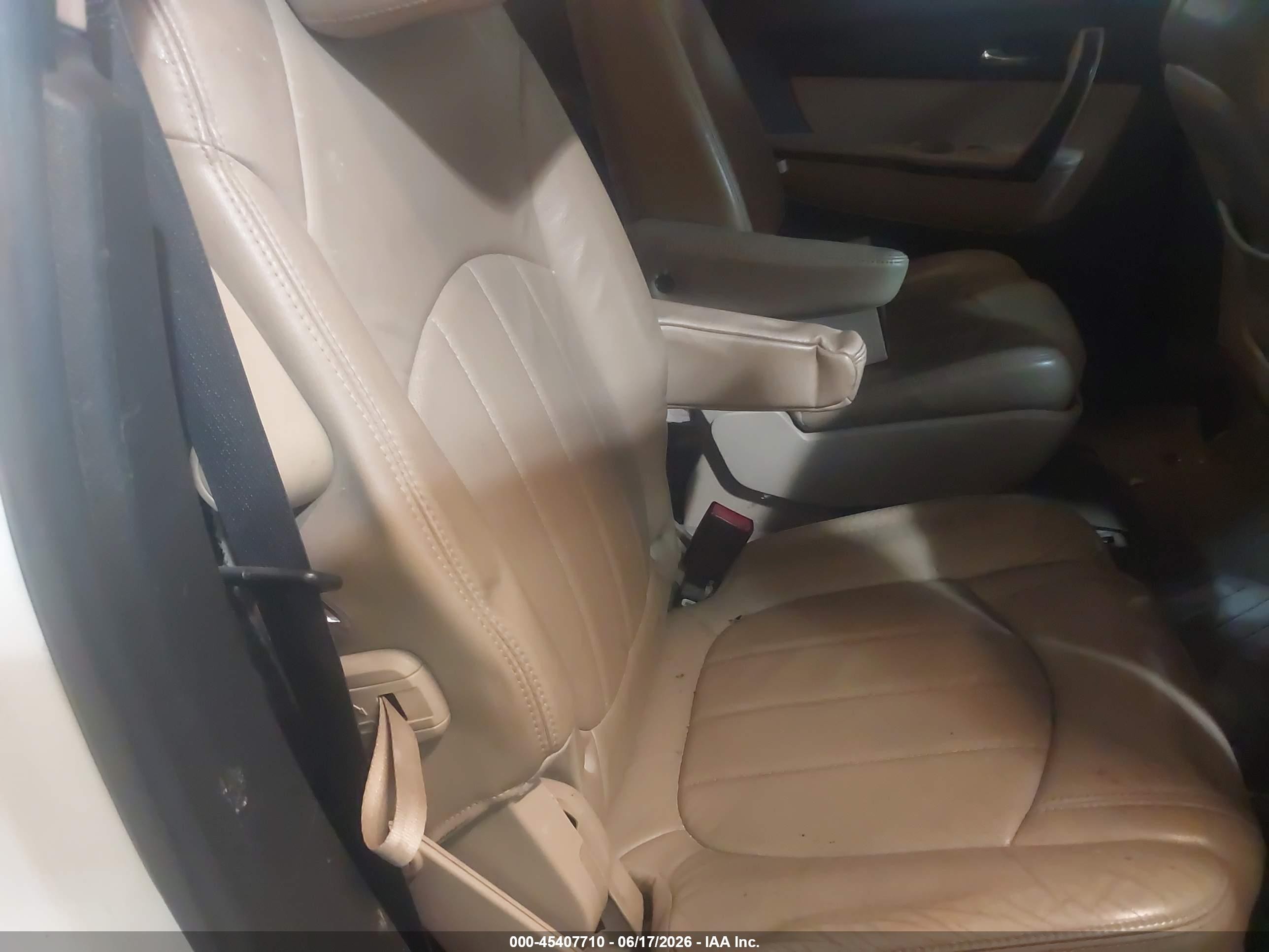 2011 Gmc Acadia Denali Белый vin: 1GKKRTED8BJ336850
