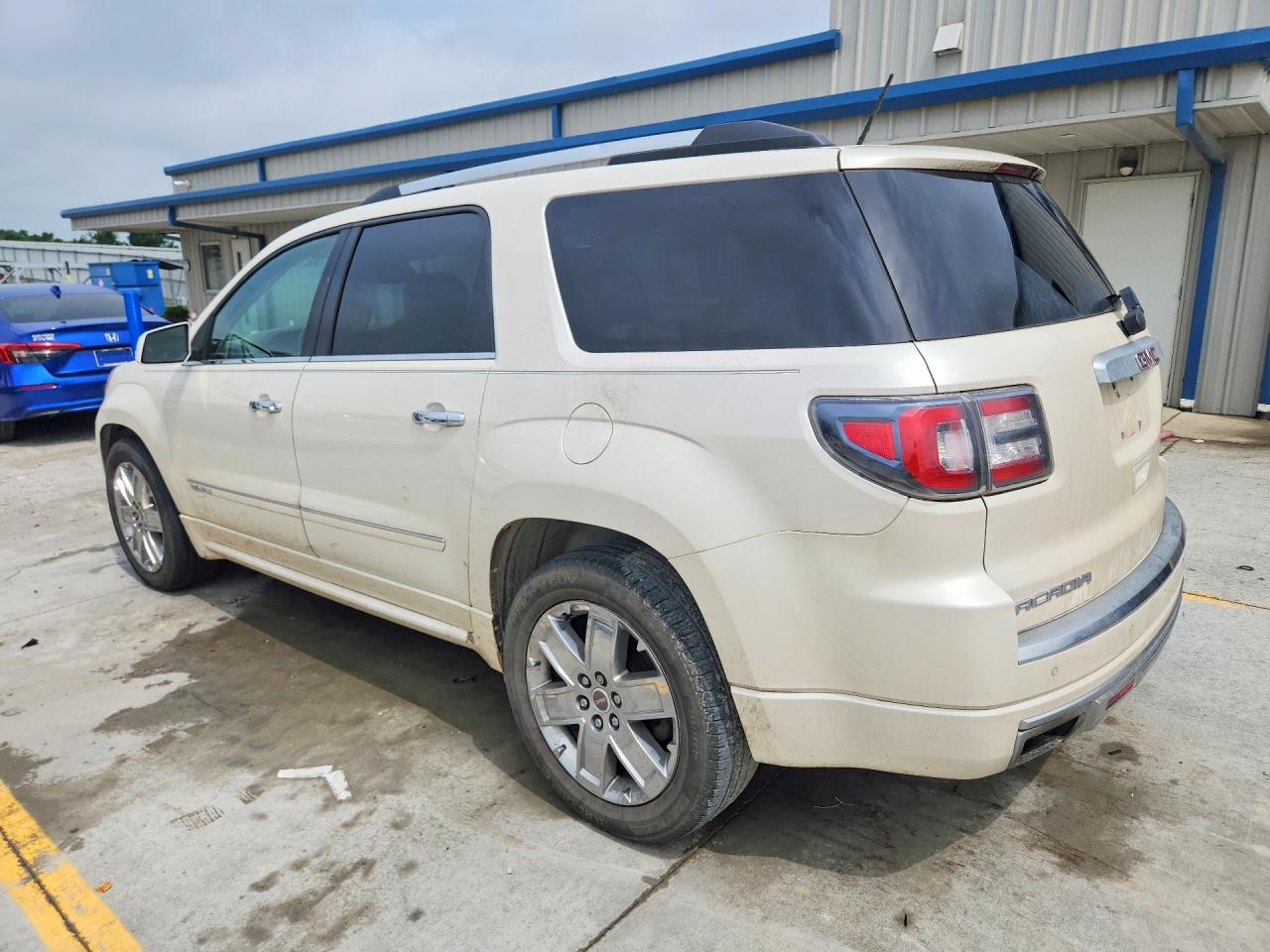 2014 Gmc Acadia Denali Cream vin: 1GKKRTKD0EJ359659