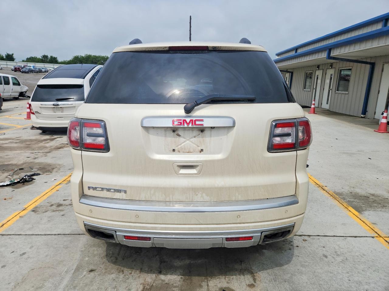 2014 Gmc Acadia Denali Cream vin: 1GKKRTKD0EJ359659