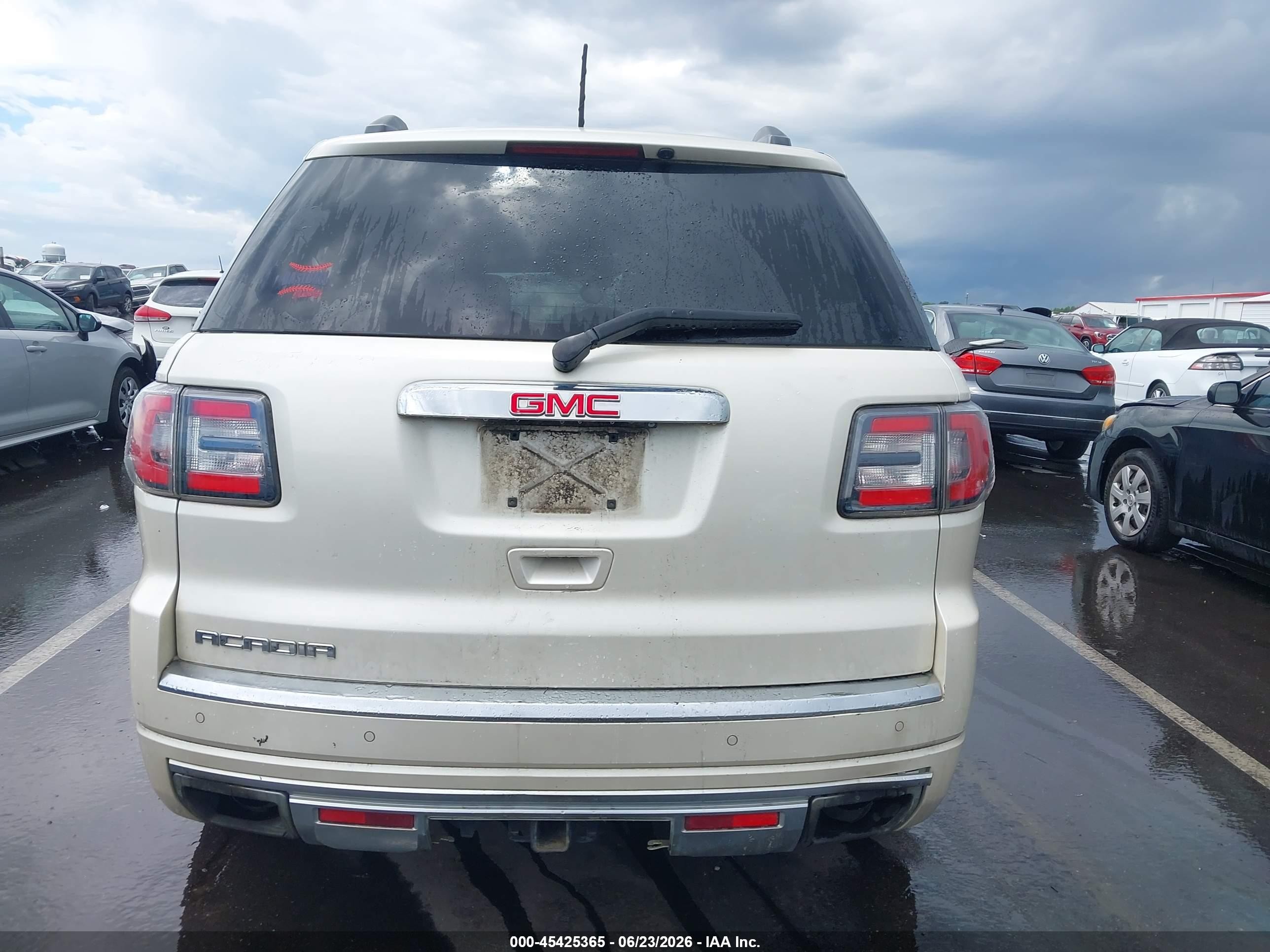 2015 Gmc Acadia Denali White vin: 1GKKRTKD0FJ185089