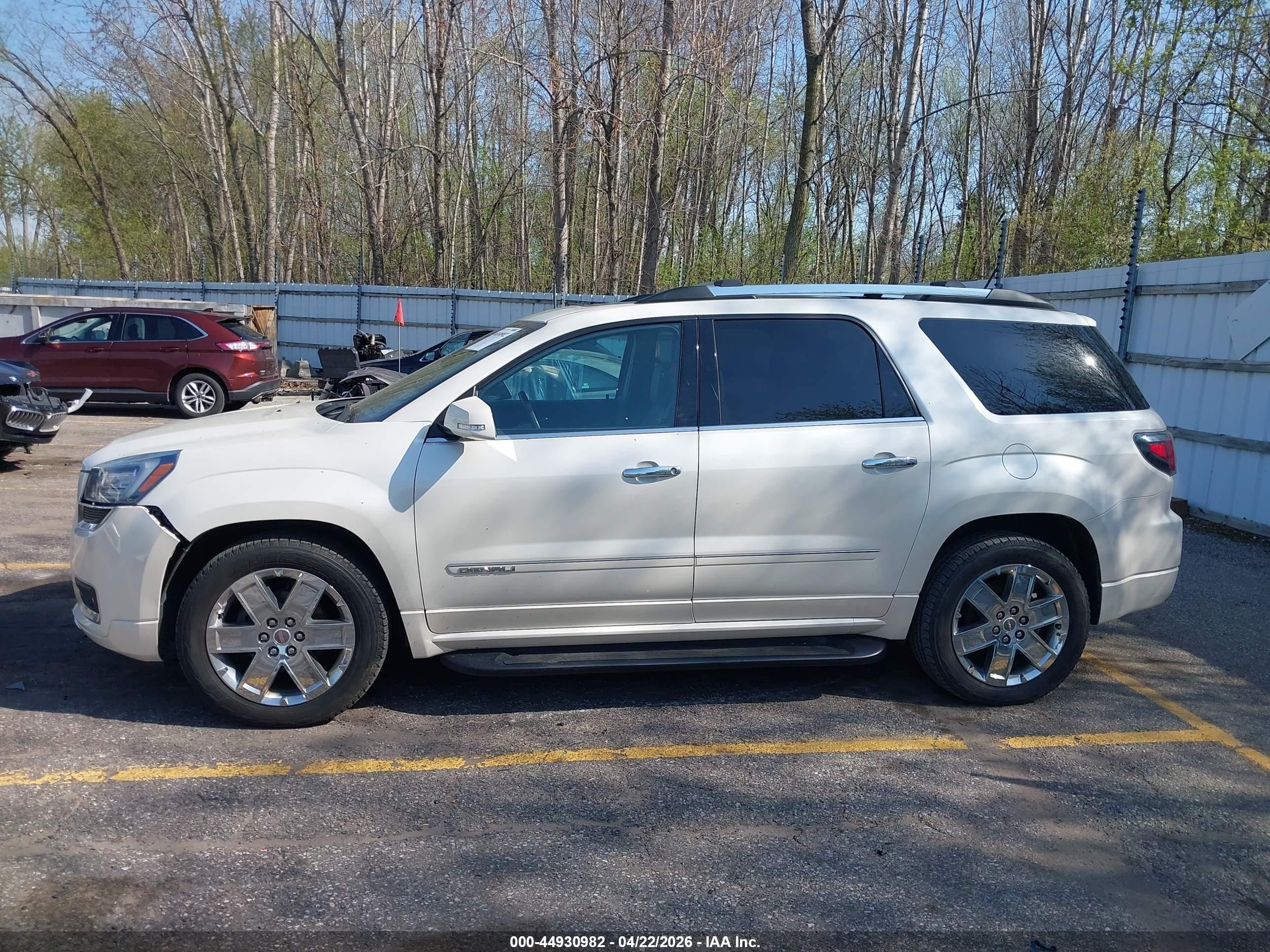 2015 Gmc Acadia Denali Белый vin: 1GKKRTKD0FJ186744