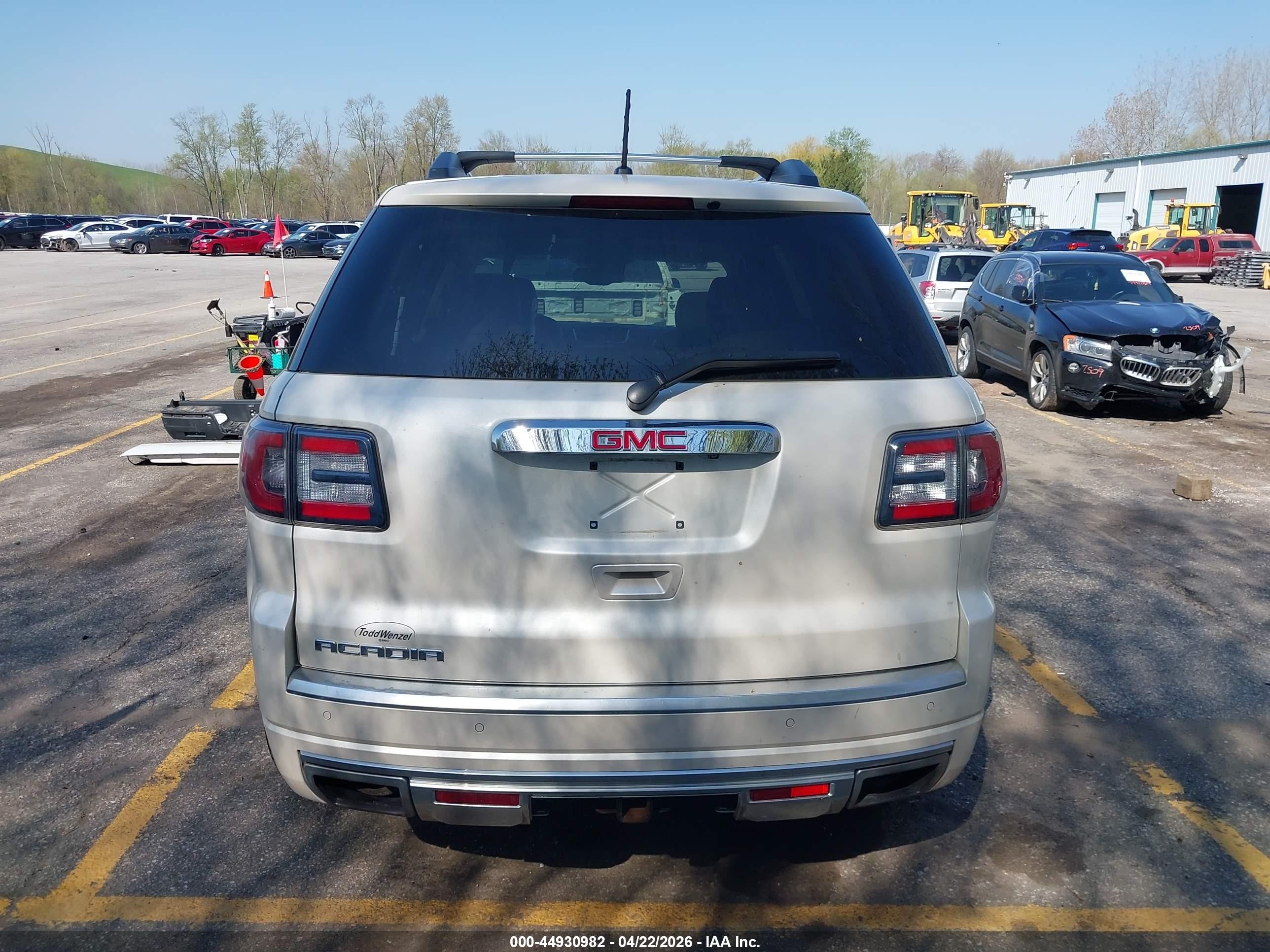 2015 Gmc Acadia Denali Белый vin: 1GKKRTKD0FJ186744