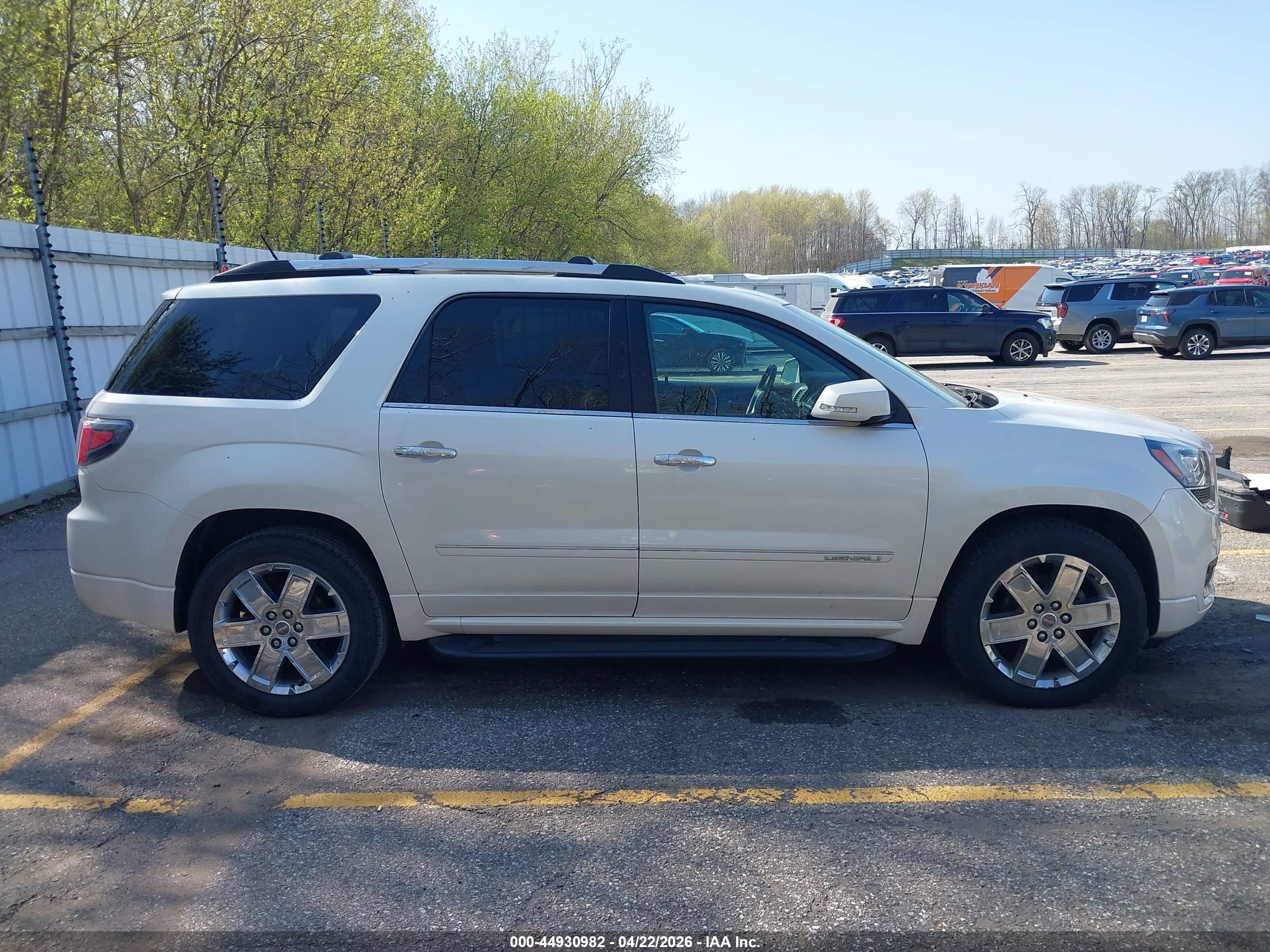 2015 Gmc Acadia Denali Белый vin: 1GKKRTKD0FJ186744