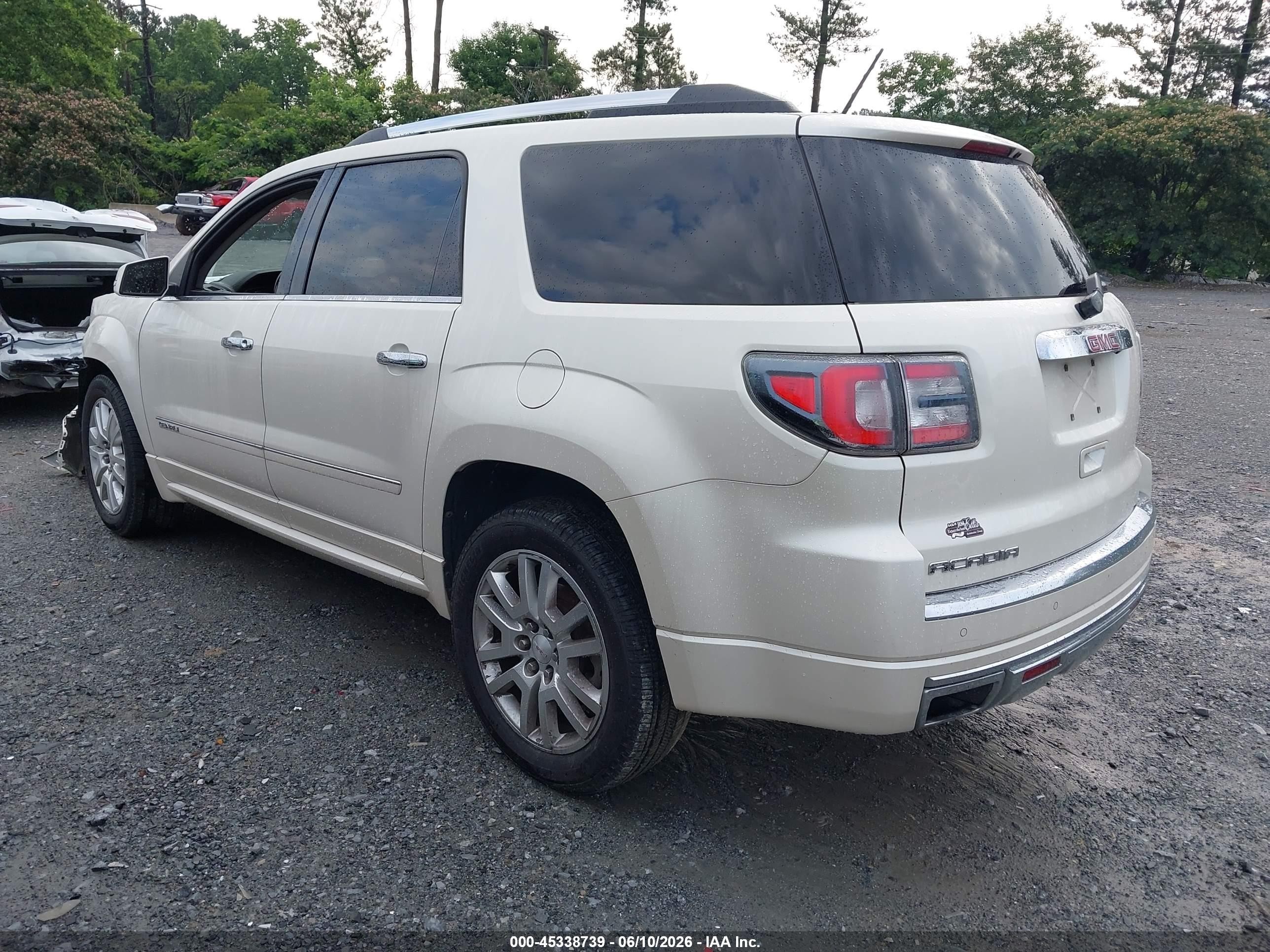 2015 Gmc Acadia Denali White vin: 1GKKRTKD0FJ203302