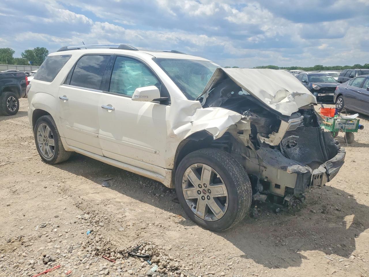 2013 Gmc Acadia Denali White vin: 1GKKRTKD1DJ198723