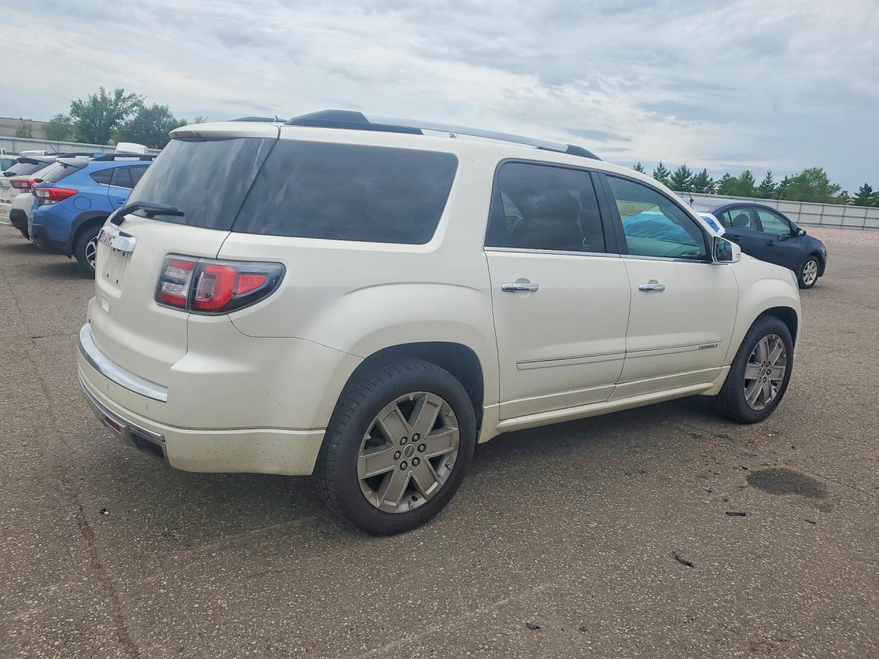 2015 Gmc Acadia Denali White vin: 1GKKRTKD1FJ144647