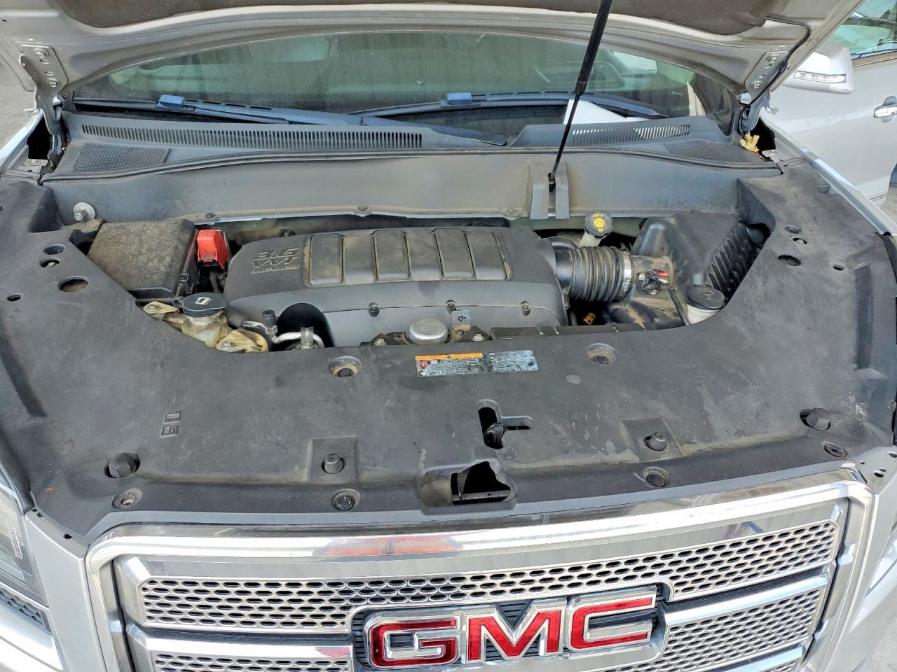 2015 Gmc Acadia Denali Silver vin: 1GKKRTKD1FJ157558