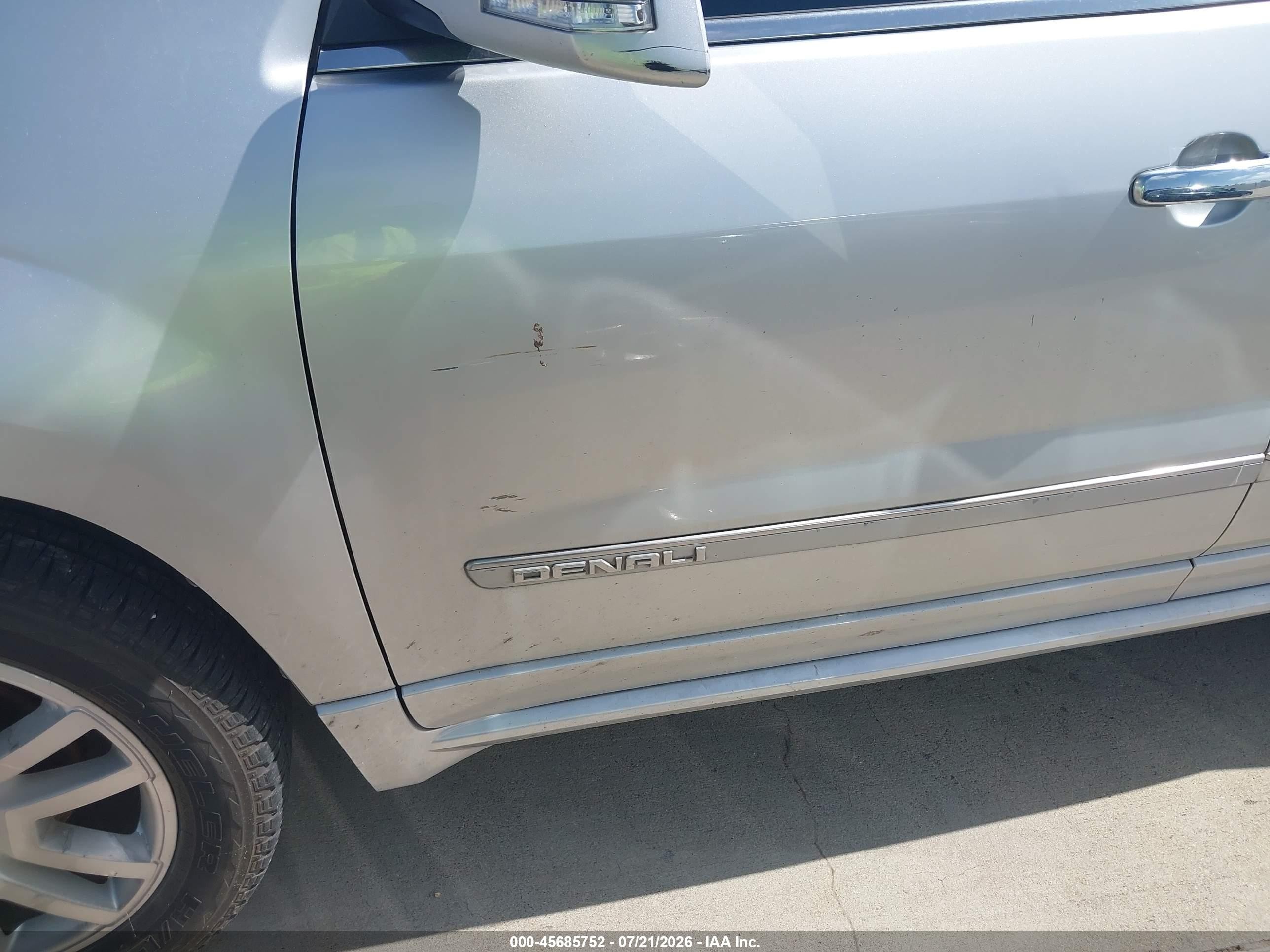 2015 Gmc Acadia Denali Silver vin: 1GKKRTKD1FJ270300