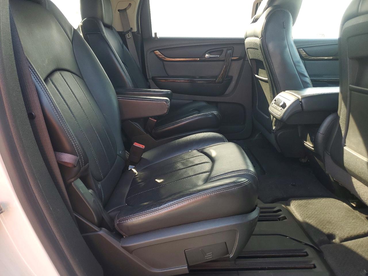 2013 Gmc Acadia Denali White vin: 1GKKRTKD2DJ194275