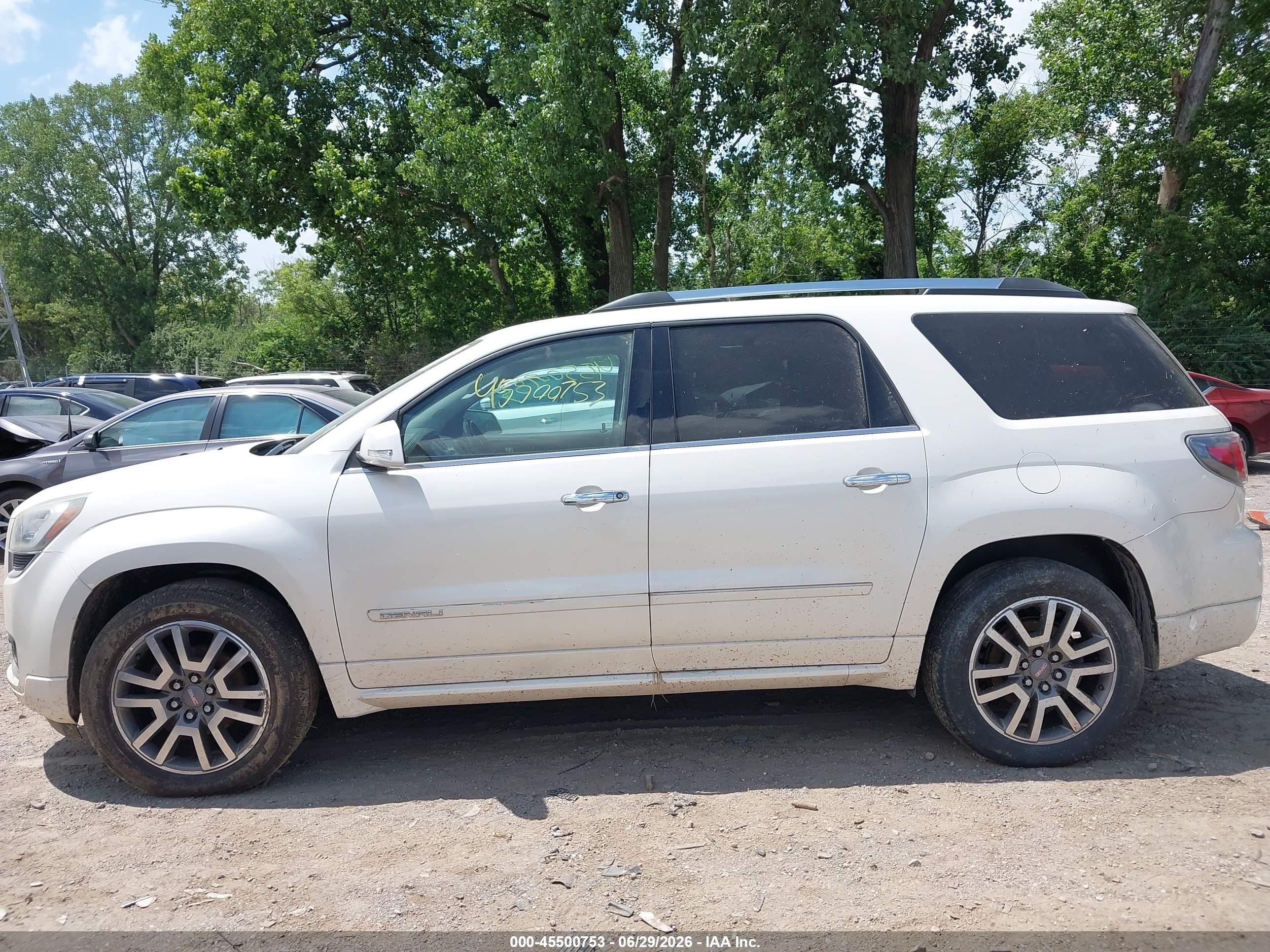 2013 Gmc Acadia Denali White vin: 1GKKRTKD2DJ205937