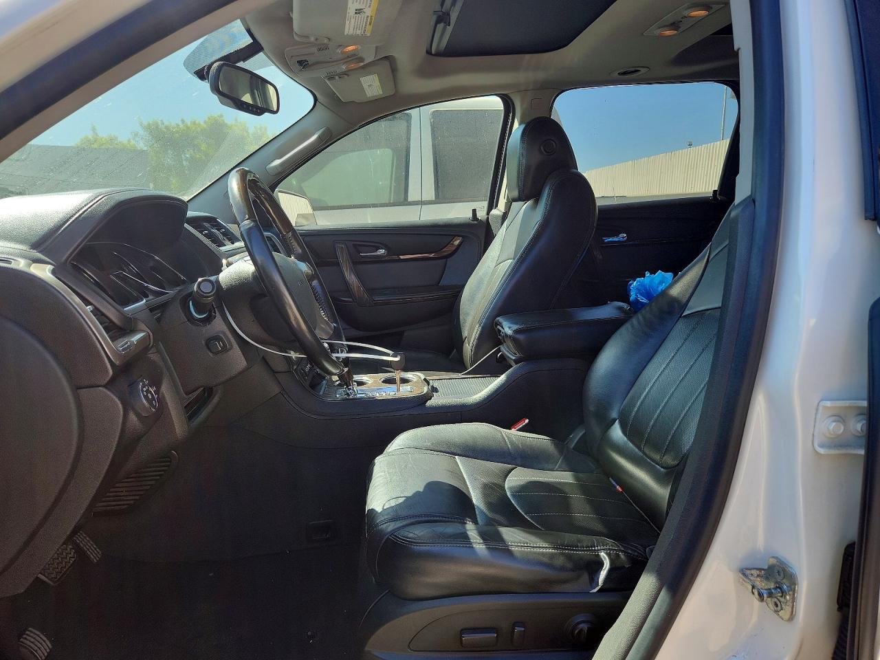 2013 Gmc Acadia Denali White vin: 1GKKRTKD2DJ237853