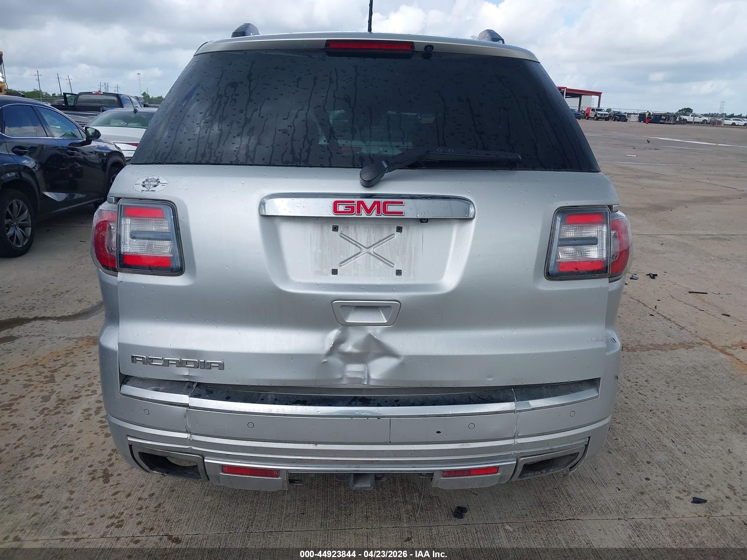 2015 Gmc Acadia Denali Silver vin: 1GKKRTKD2FJ340404