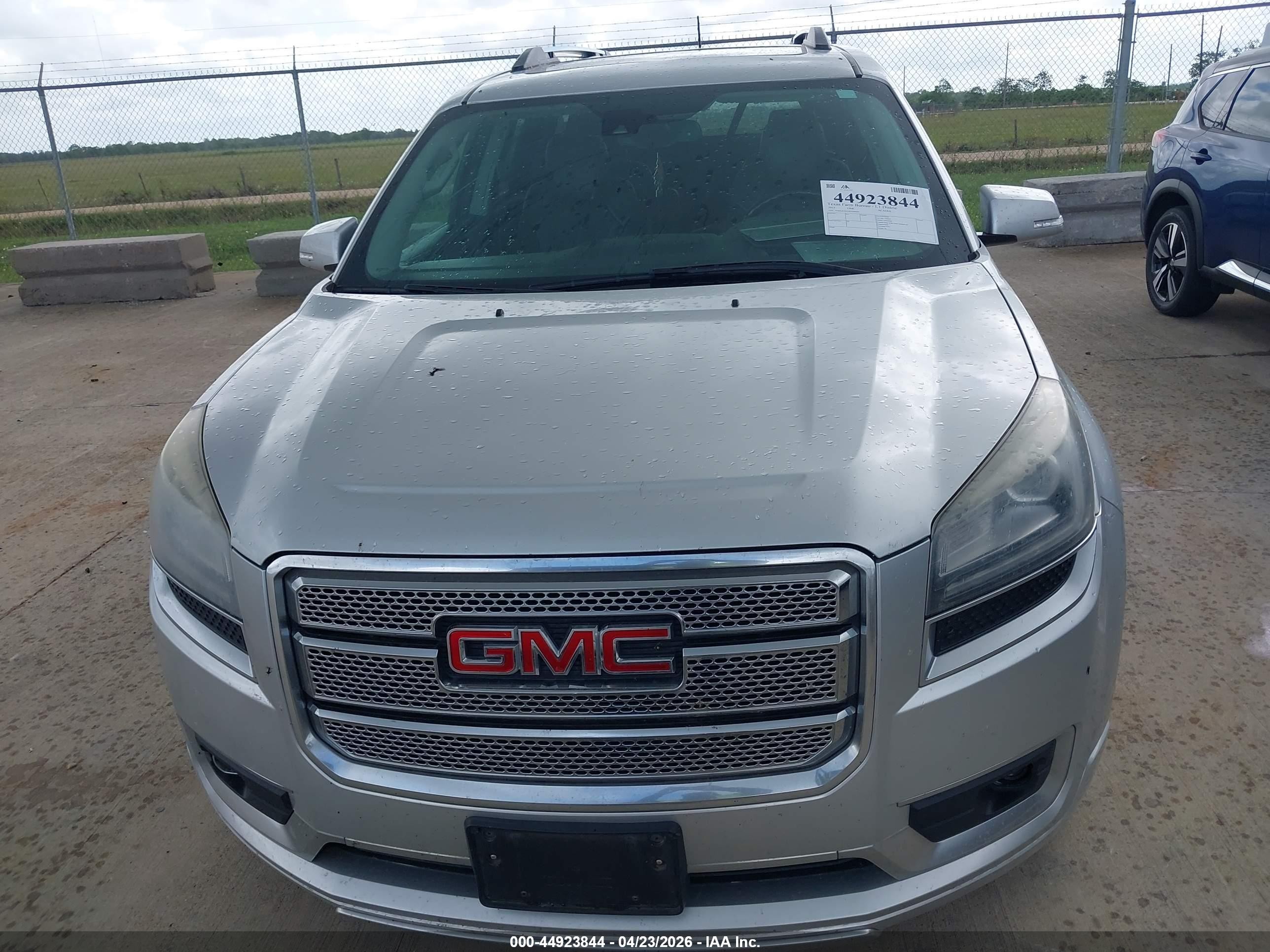 2015 Gmc Acadia Denali Silver vin: 1GKKRTKD2FJ340404