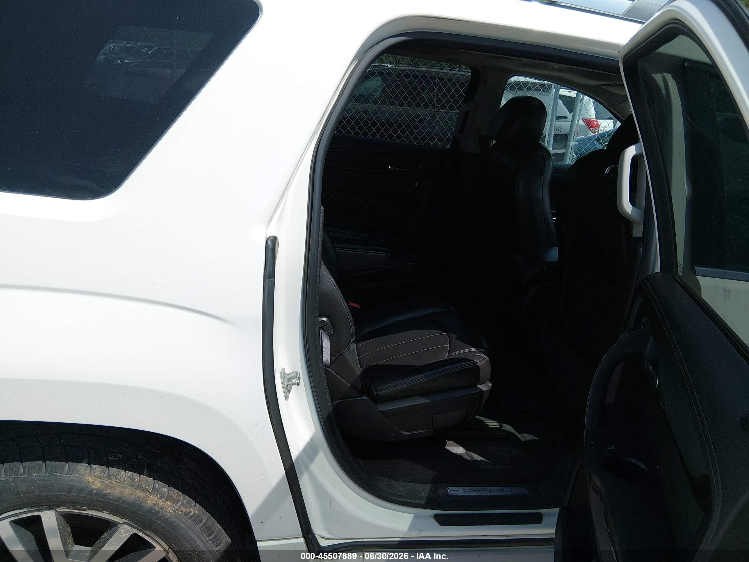 2013 Gmc Acadia Denali White vin: 1GKKRTKD3DJ100162