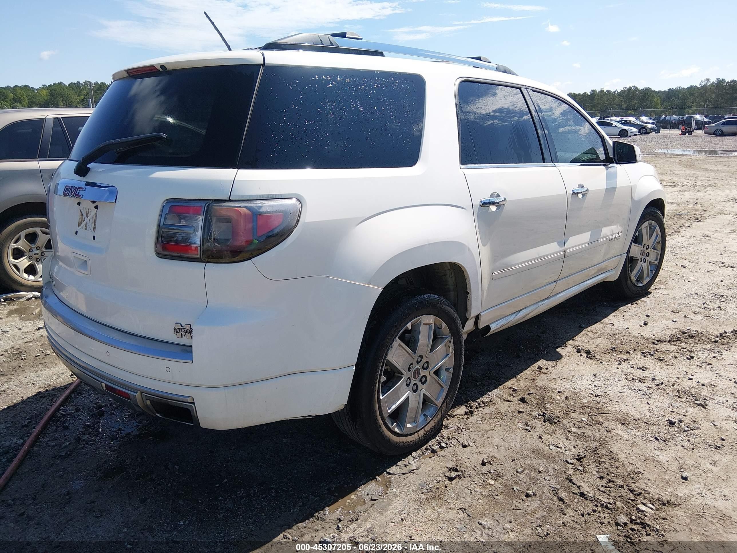 2014 Gmc Acadia Denali White vin: 1GKKRTKD3EJ100468