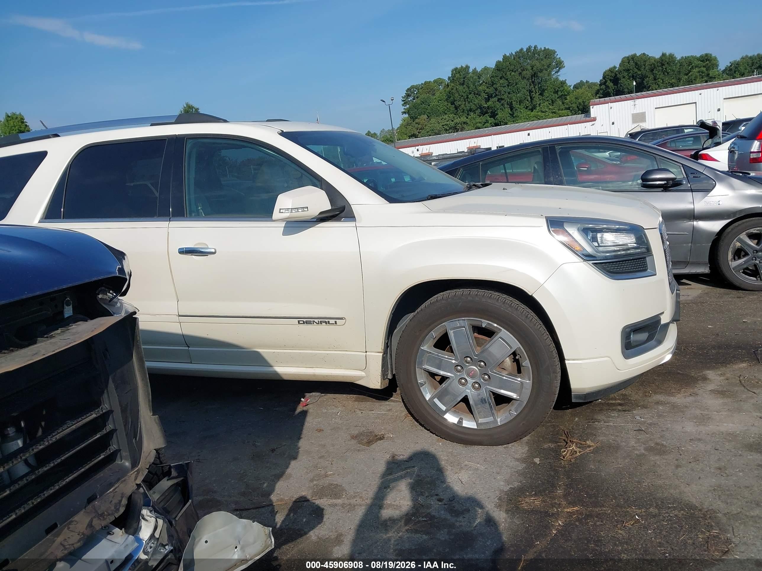 2015 Gmc Acadia Denali Cream vin: 1GKKRTKD3FJ243387