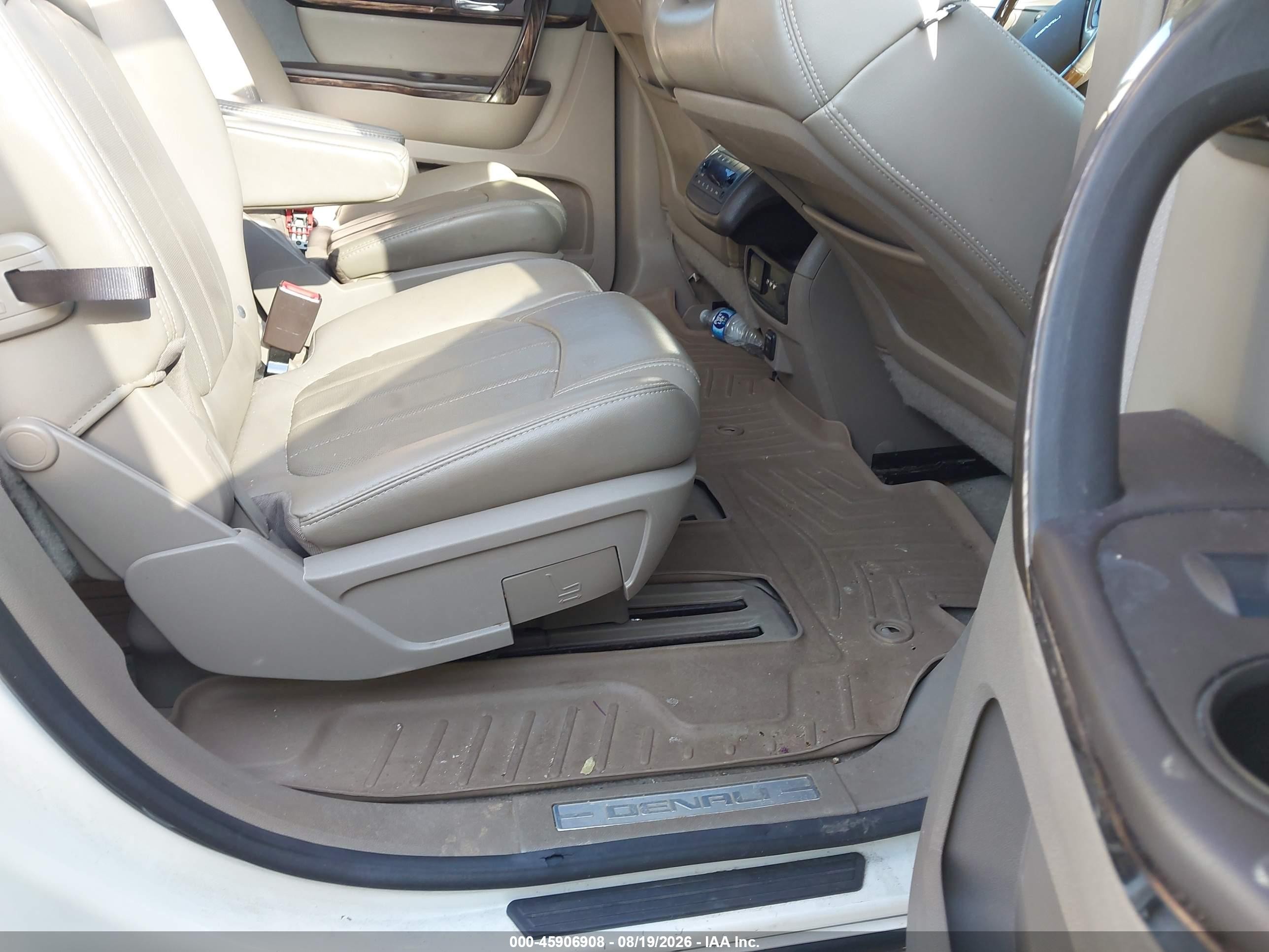 2015 Gmc Acadia Denali Cream vin: 1GKKRTKD3FJ243387