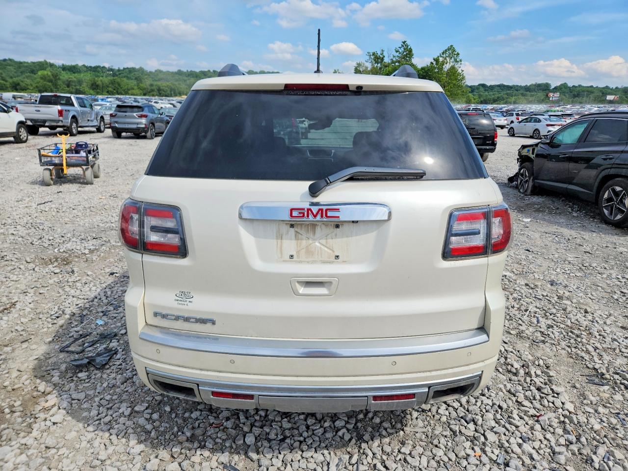 2015 Gmc Acadia Denali White vin: 1GKKRTKD3FJ277569