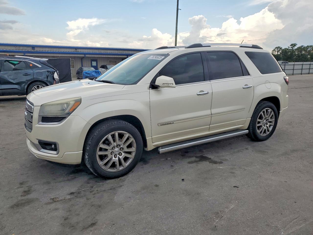 2015 Gmc Acadia Denali Белый vin: 1GKKRTKD3FJ323434