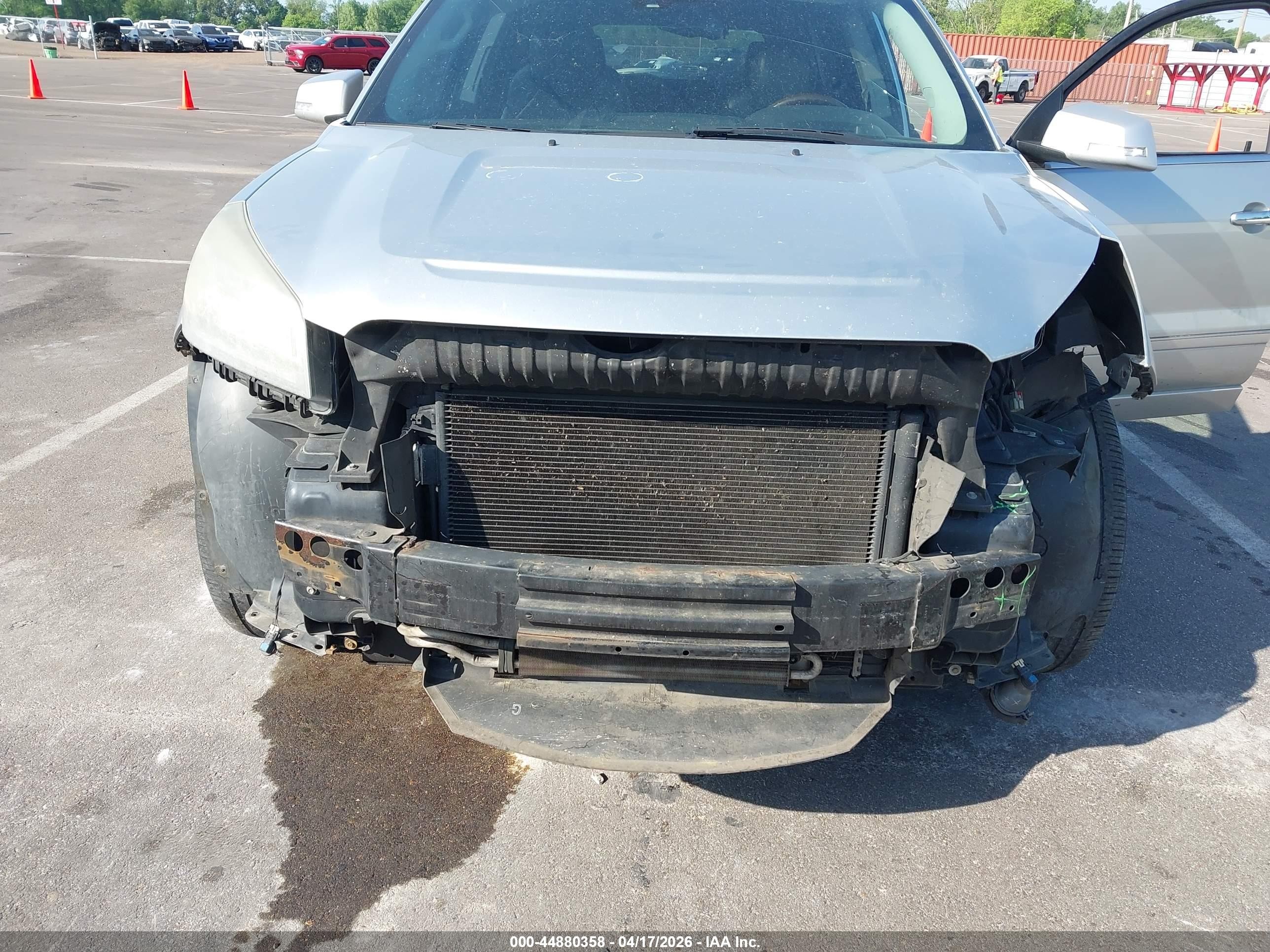 2014 Gmc Acadia Denali Silver vin: 1GKKRTKD5EJ186978