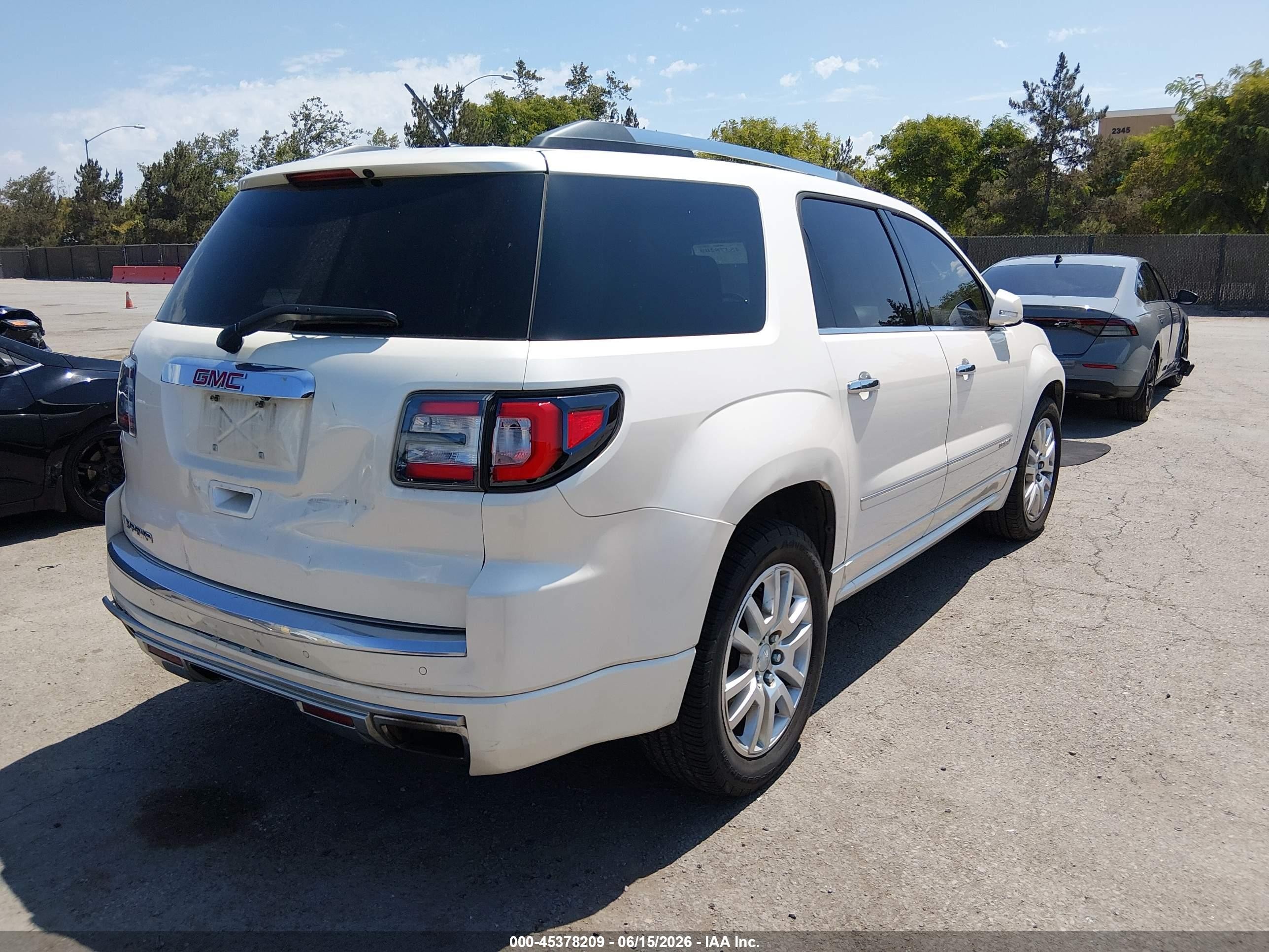 2015 Gmc Acadia Denali White vin: 1GKKRTKD6FJ249779