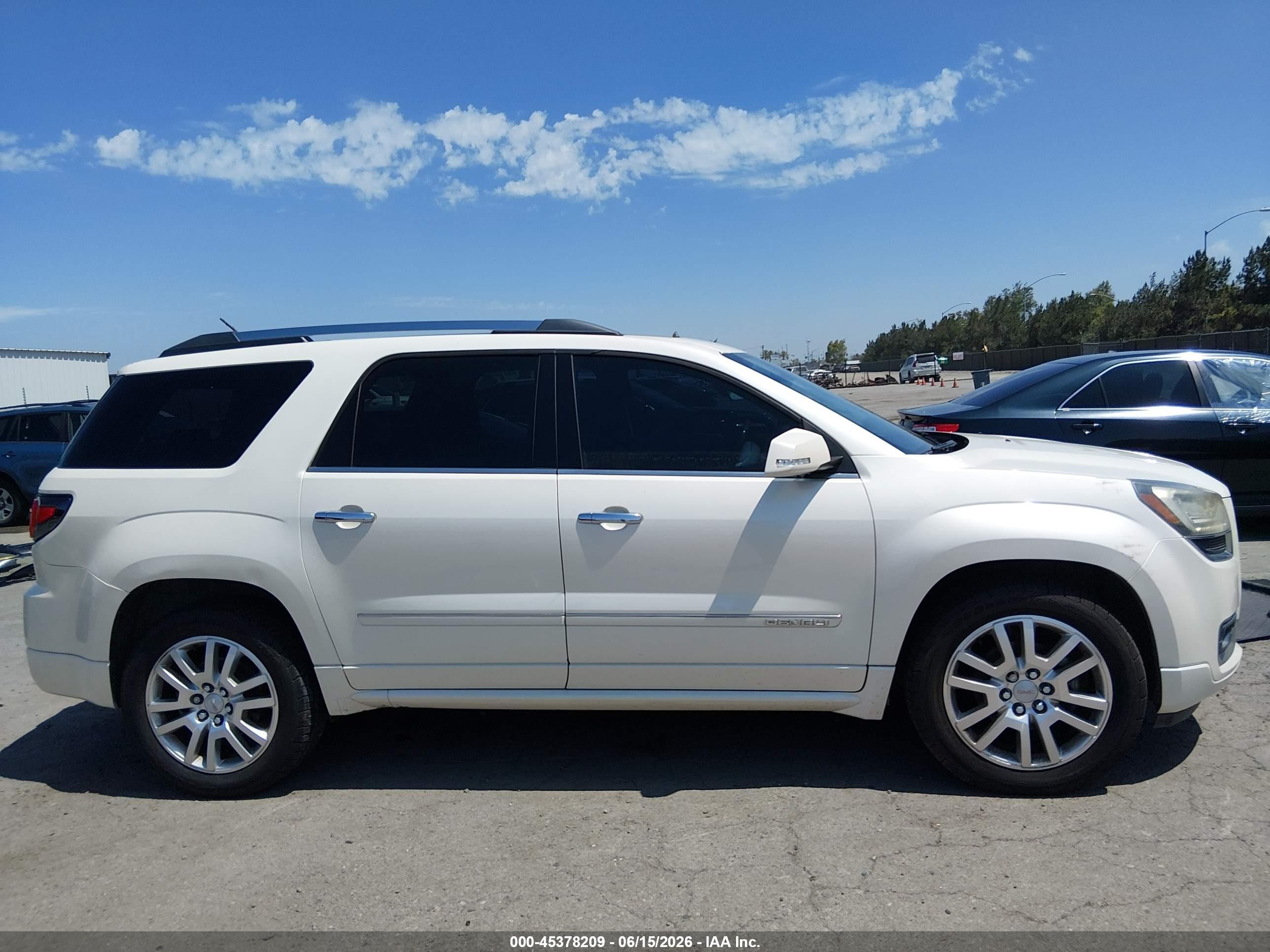 2015 Gmc Acadia Denali White vin: 1GKKRTKD6FJ249779