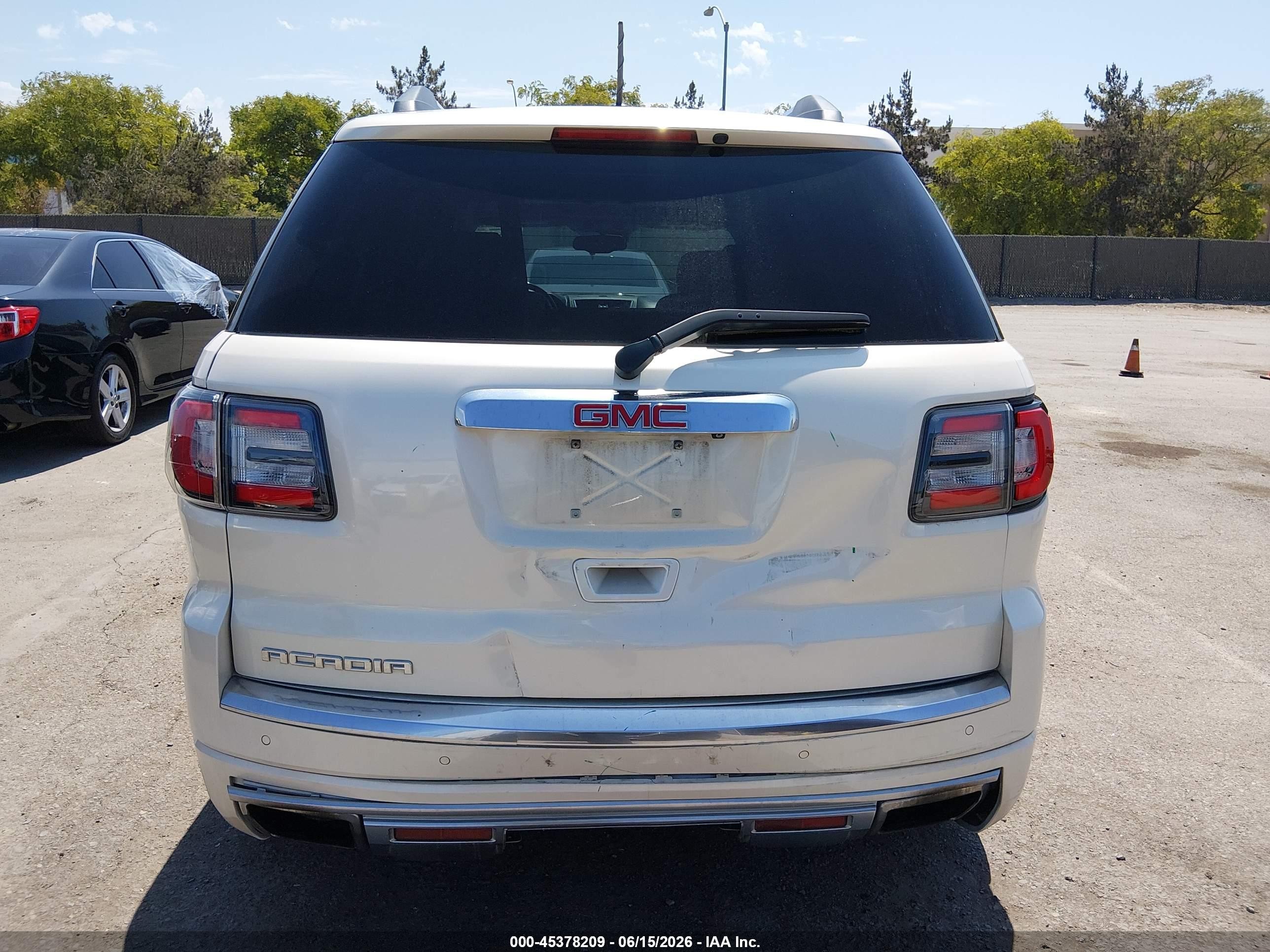 2015 Gmc Acadia Denali White vin: 1GKKRTKD6FJ249779