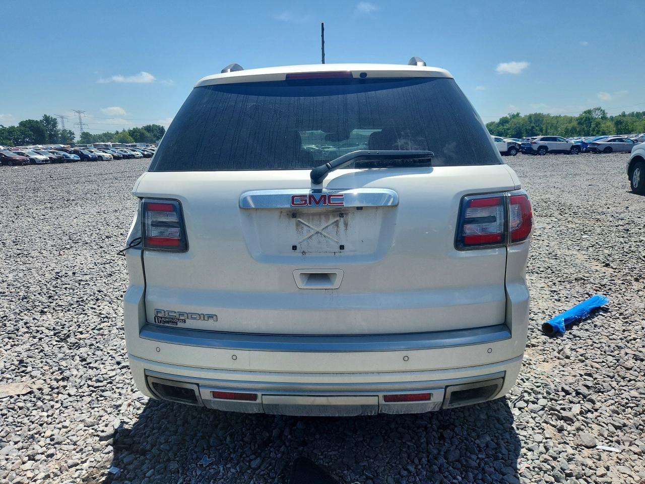 2015 Gmc Acadia Denali White vin: 1GKKRTKD6FJ253816
