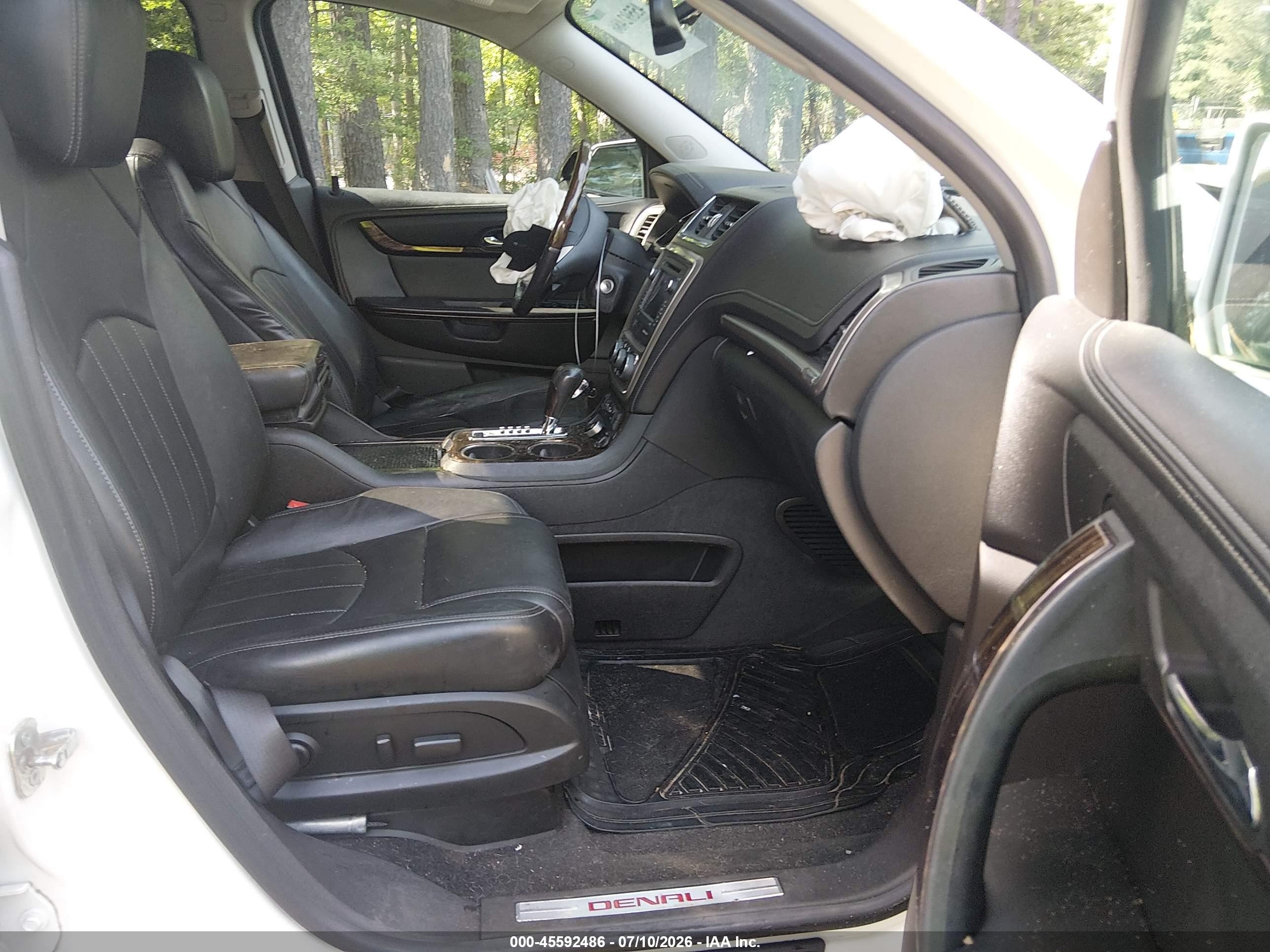 2013 Gmc Acadia Denali White vin: 1GKKRTKD7DJ229196
