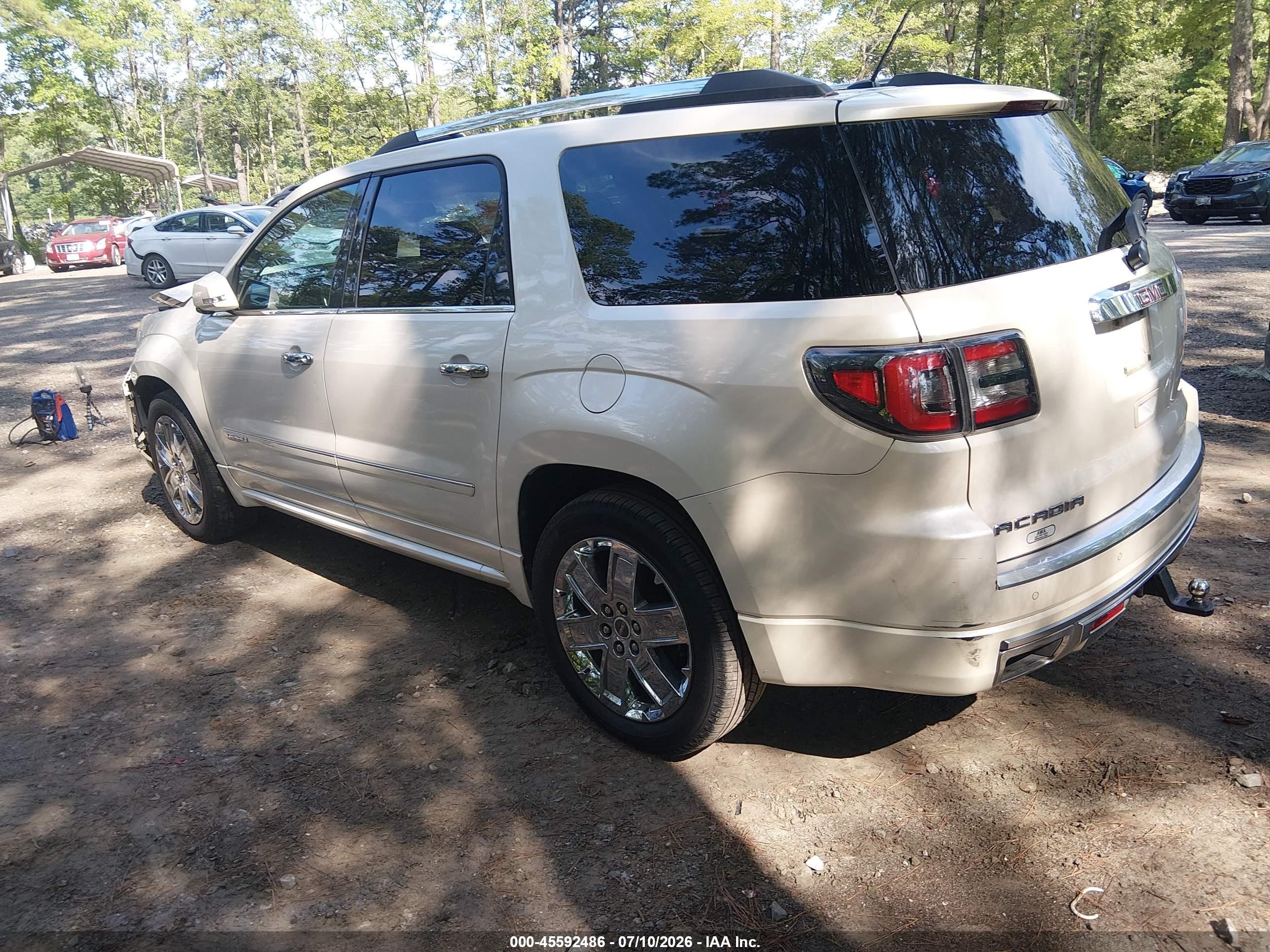 2013 Gmc Acadia Denali White vin: 1GKKRTKD7DJ229196