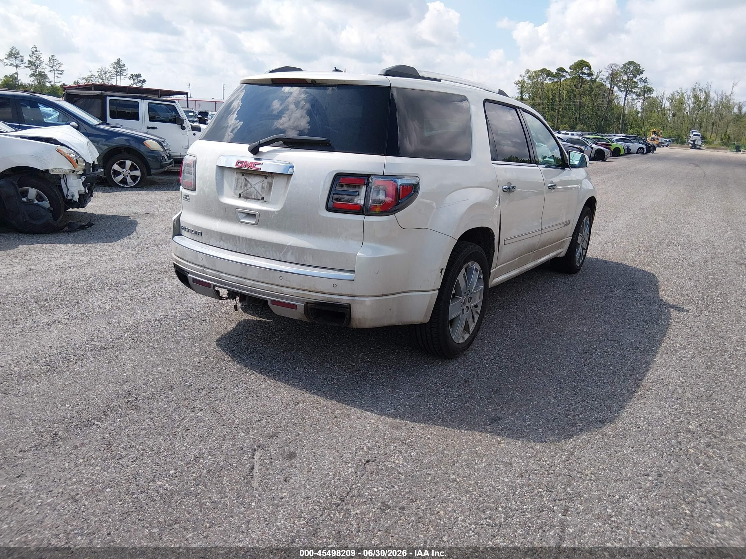 2013 Gmc Acadia Denali White vin: 1GKKRTKD8DJ182423