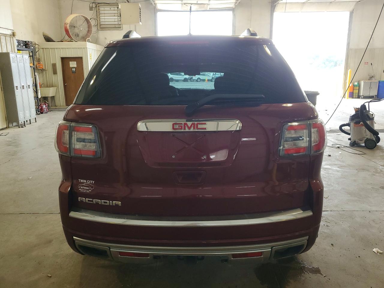 2015 Gmc Acadia Denali Burgundy vin: 1GKKRTKD9FJ245435