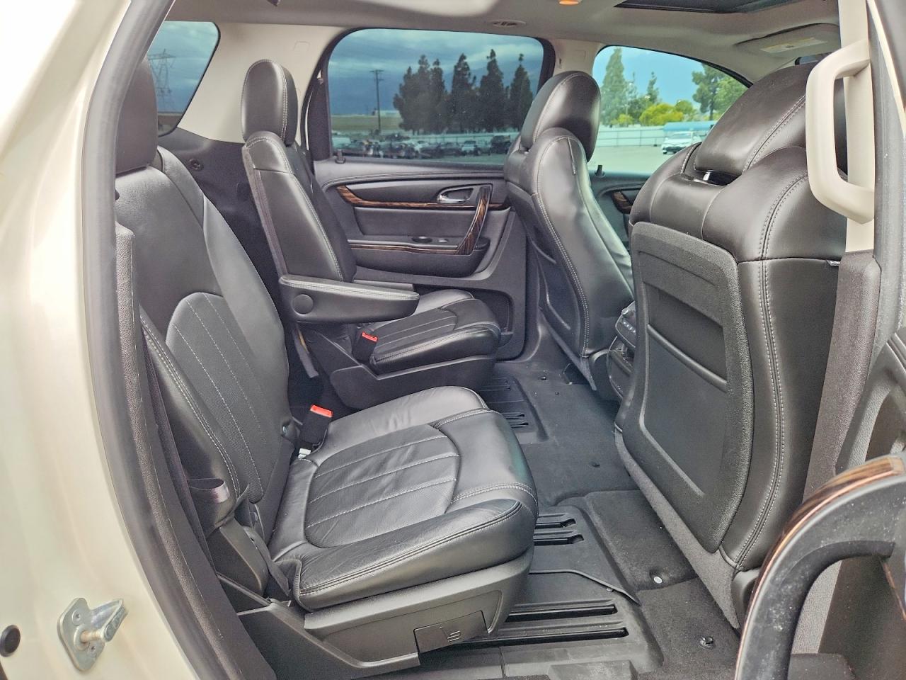 2013 Gmc Acadia Denali White vin: 1GKKRTKDXDJ146006