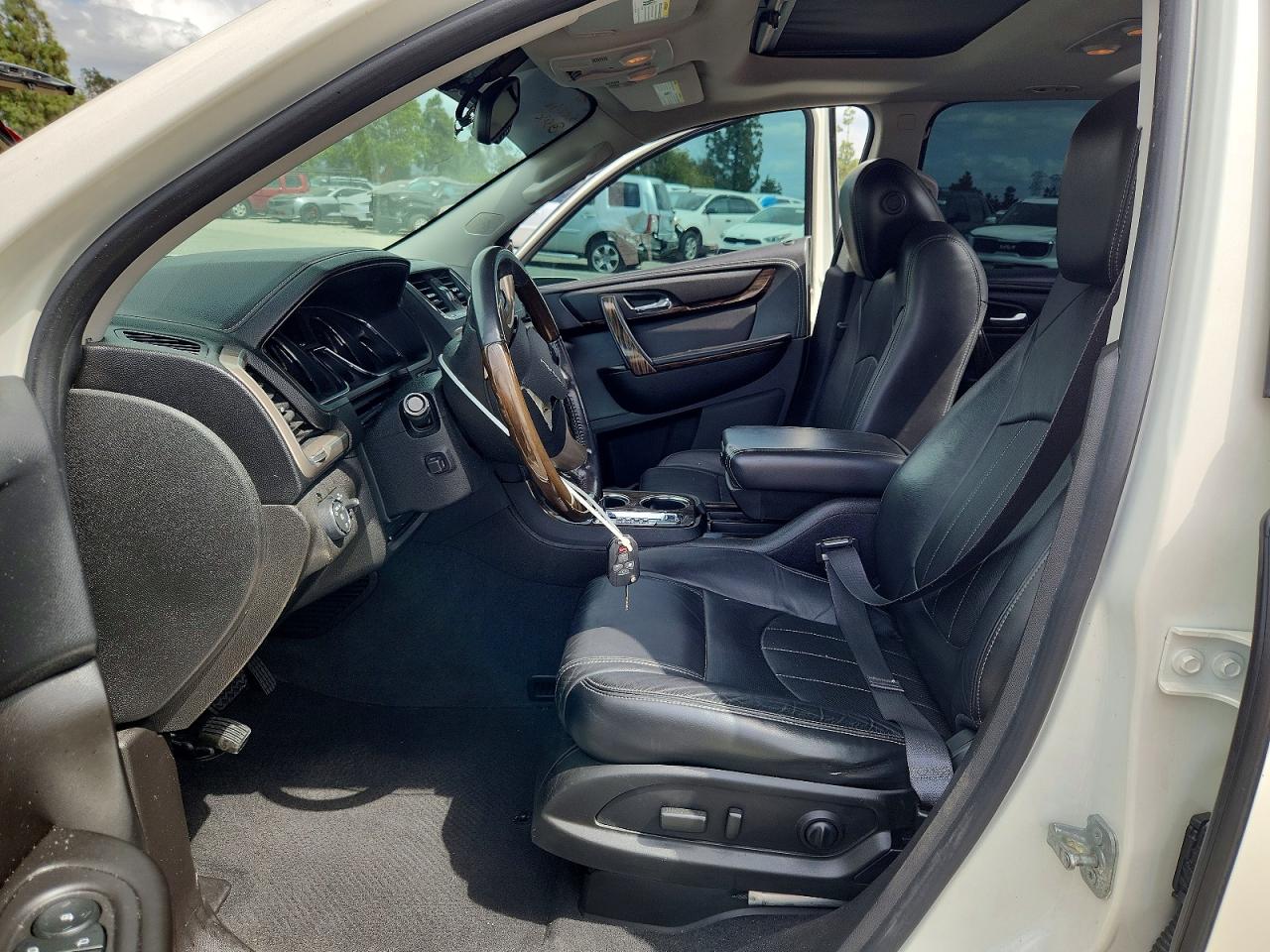 2013 Gmc Acadia Denali White vin: 1GKKRTKDXDJ146006