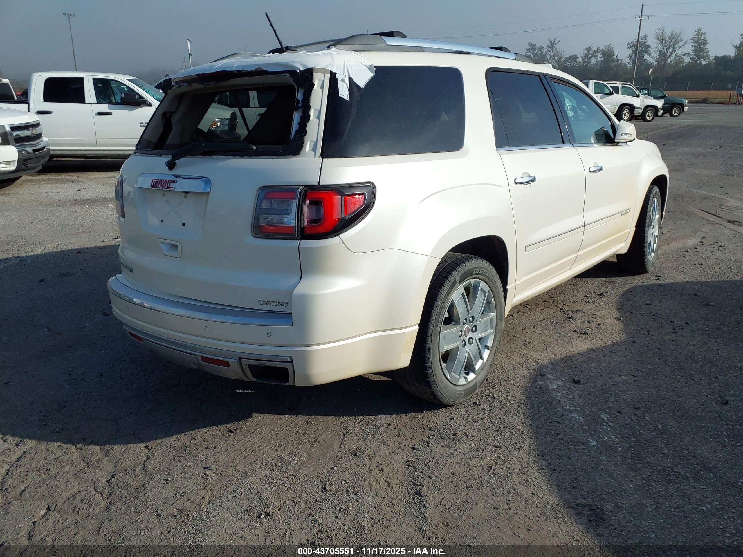 2014 Gmc Acadia Denali White vin: 1GKKRTKDXEJ143107